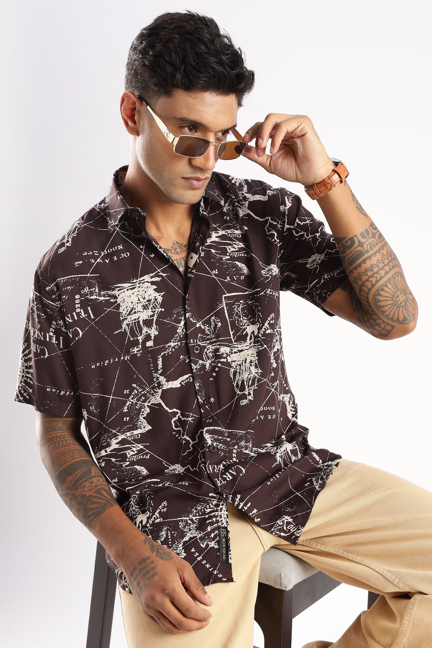 Men’s Vintage Map Print Short-Sleeve Shirt – Burgundy/Ivory