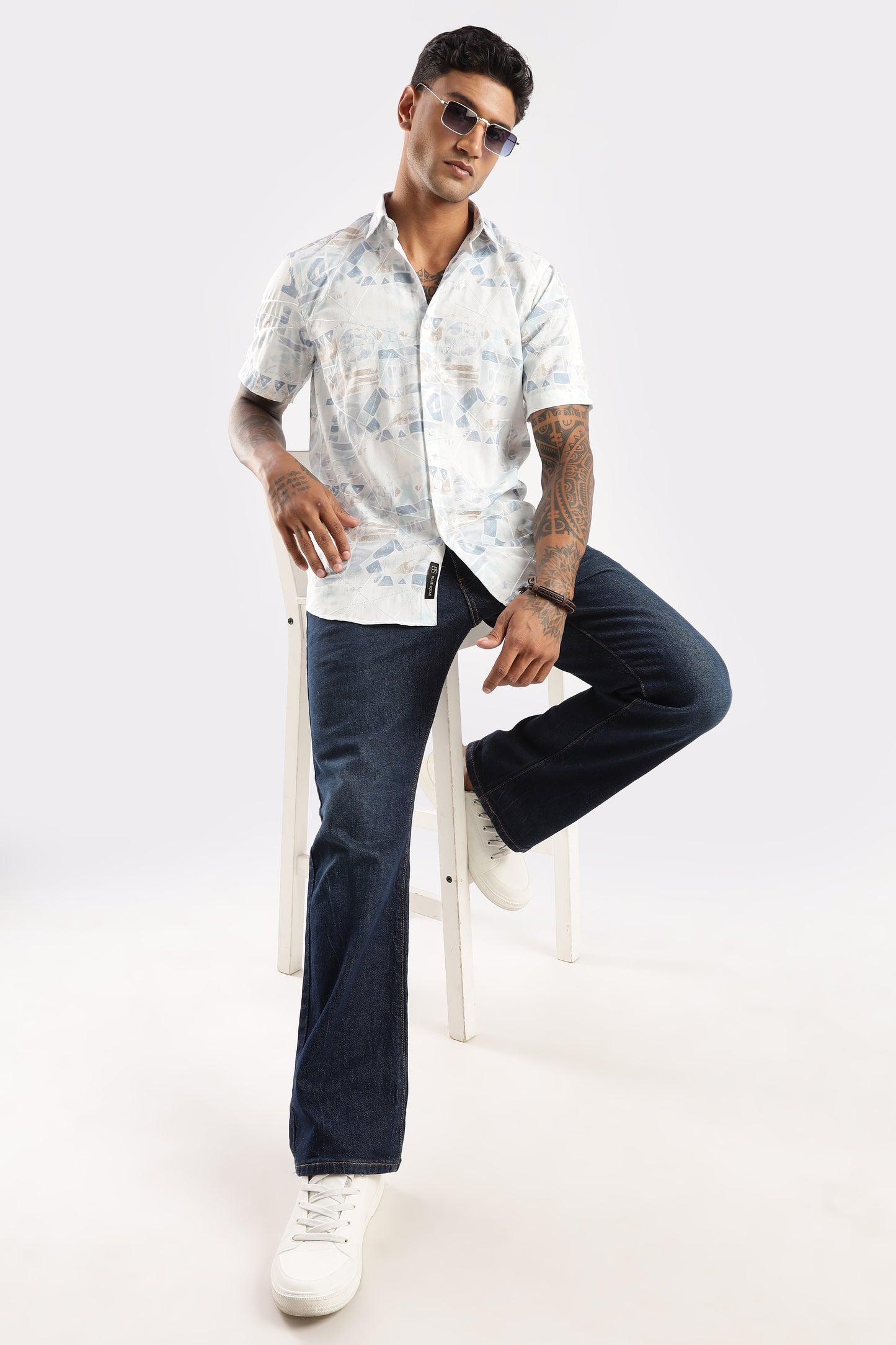 Men’s Pastel Geo Print Short-Sleeve Shirt – White & Ice Blue