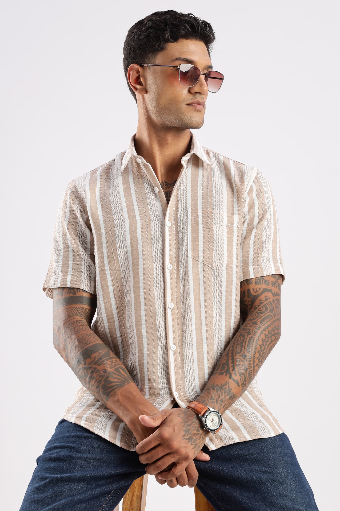 Men’s Linen-Look Vertical Stripe Short-Sleeve Shirt – Sand & White