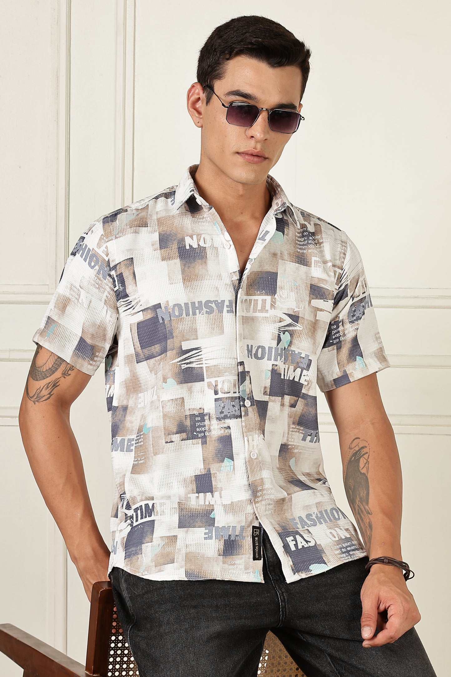 Men’s Typography Collage Print Short-Sleeve Shirt – Sand/Slate