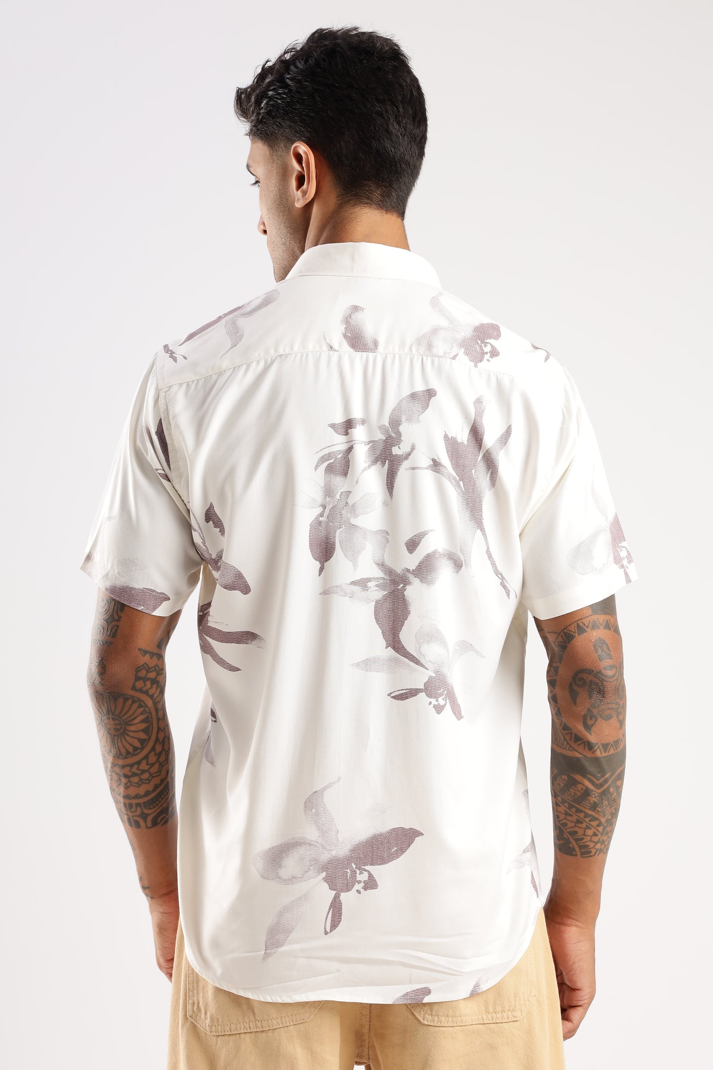 Men’s Shadow Floral Placement Print Short-Sleeve Shirt – Ivory/Mauve