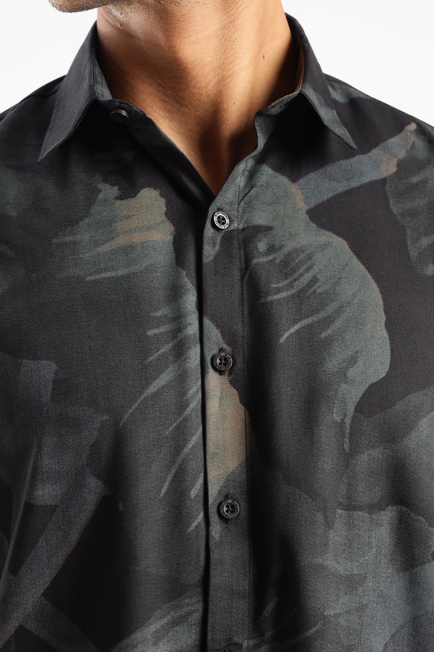 Men’s Shadow Floral Print Short-Sleeve Shirt – Black/Moss