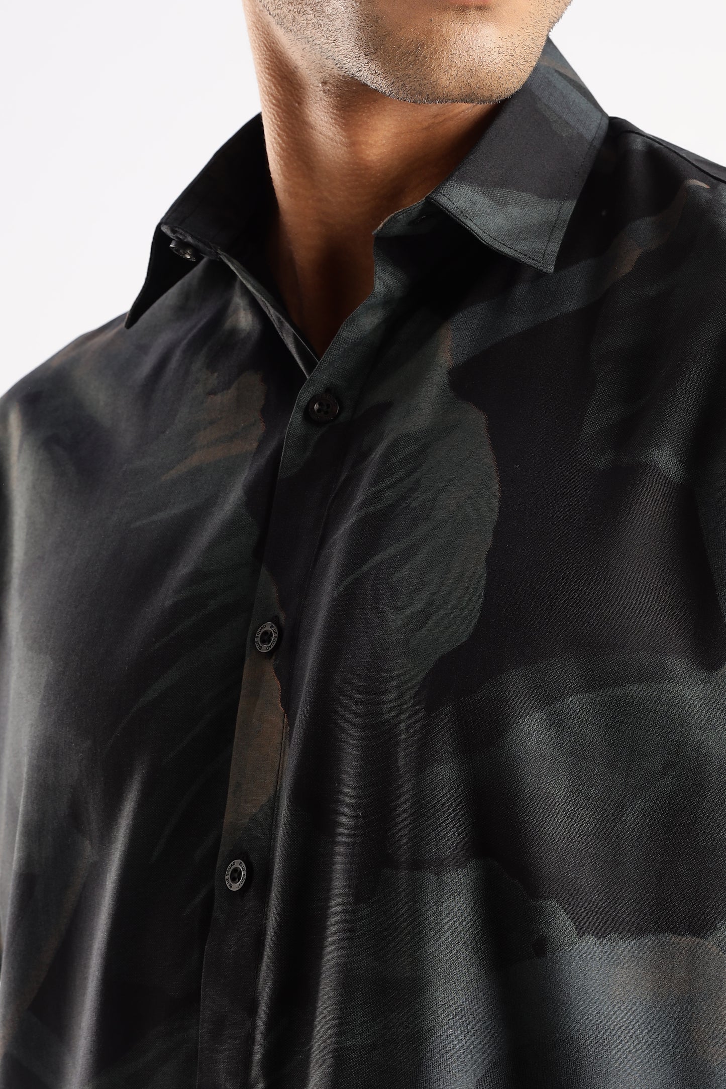 Men’s Shadow Floral Print Short-Sleeve Shirt – Black/Moss