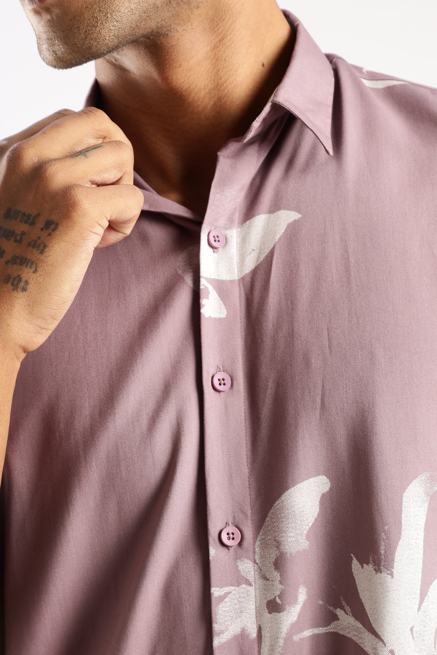 Men’s Shadow Floral Placement Print Short-Sleeve Shirt – Dusty Mauve