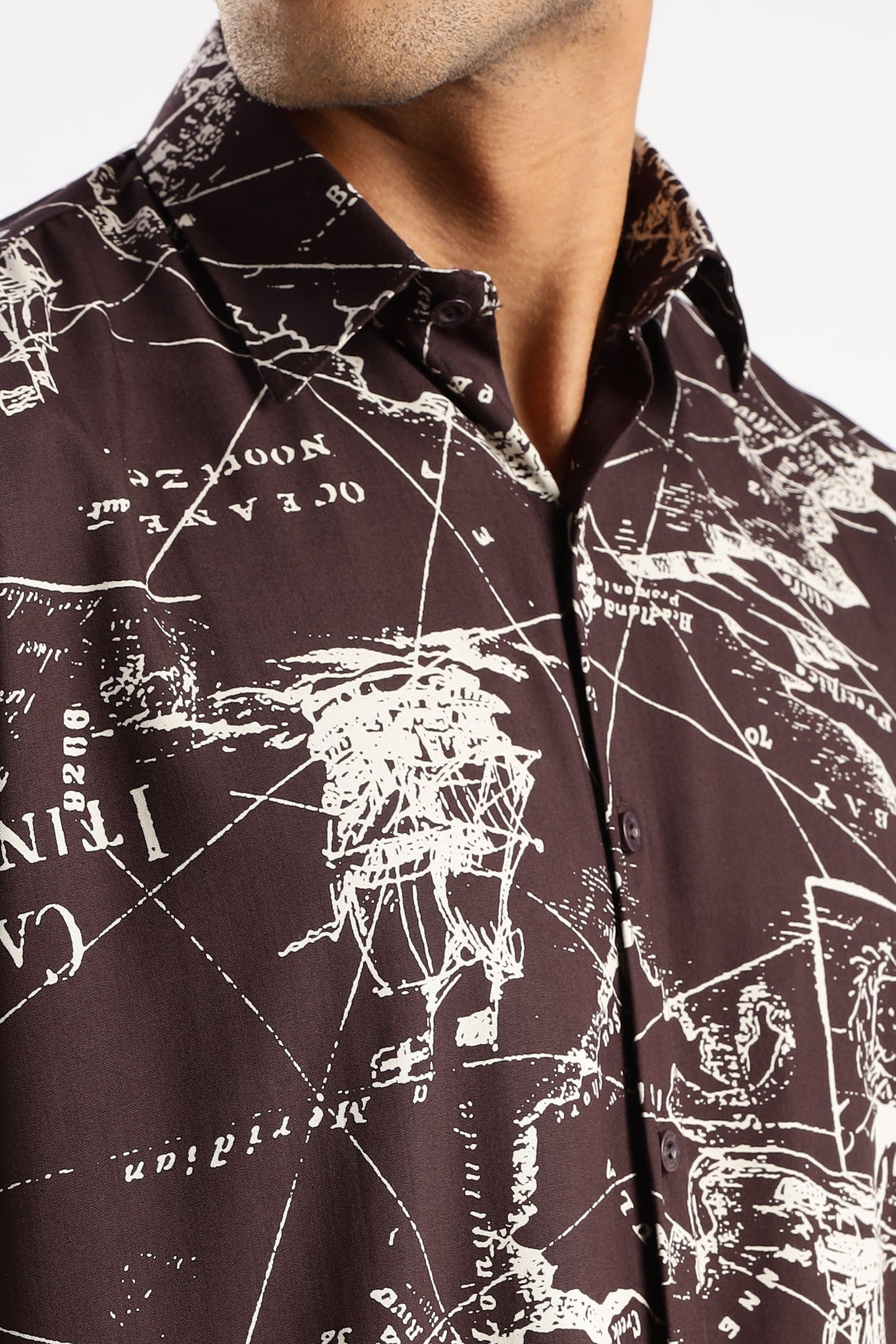 Men’s Vintage Map Print Short-Sleeve Shirt – Burgundy/Ivory