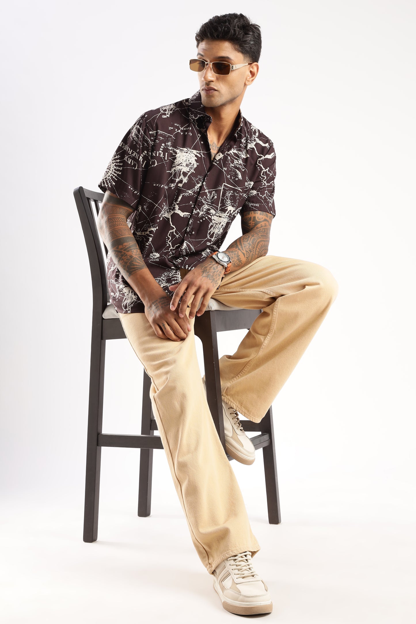 Men’s Vintage Map Print Short-Sleeve Shirt – Burgundy/Ivory