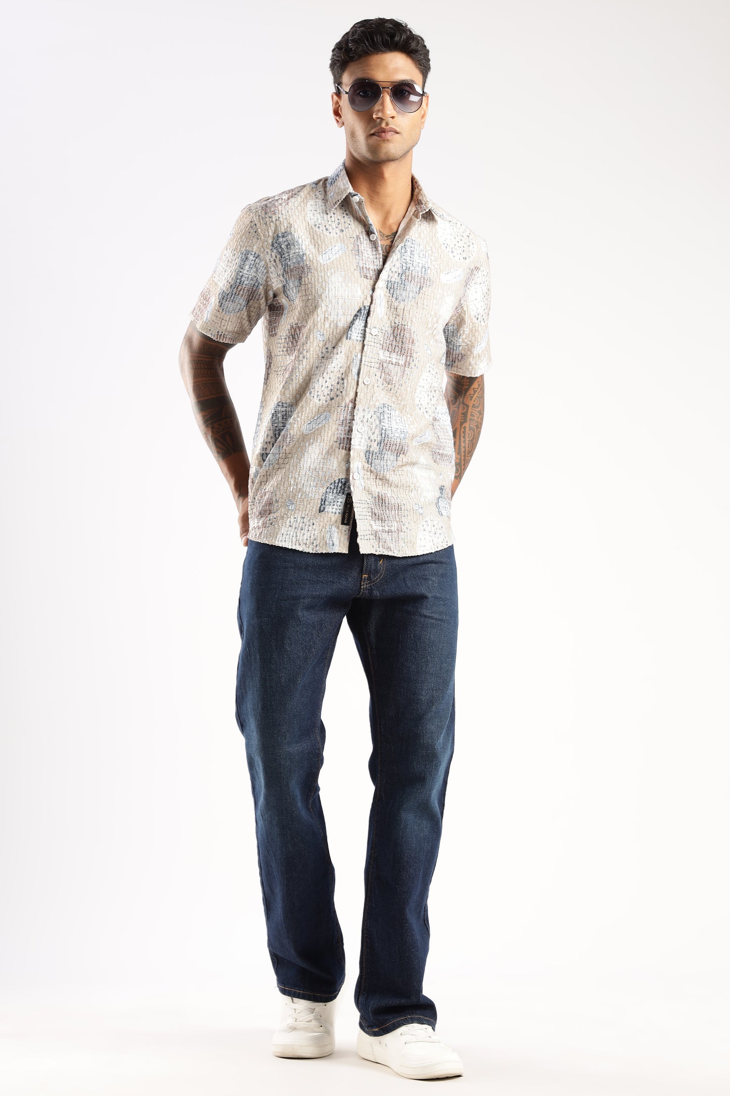 Men’s Seersucker-Texture Abstract Print Short-Sleeve Shirt – Sand & Sky