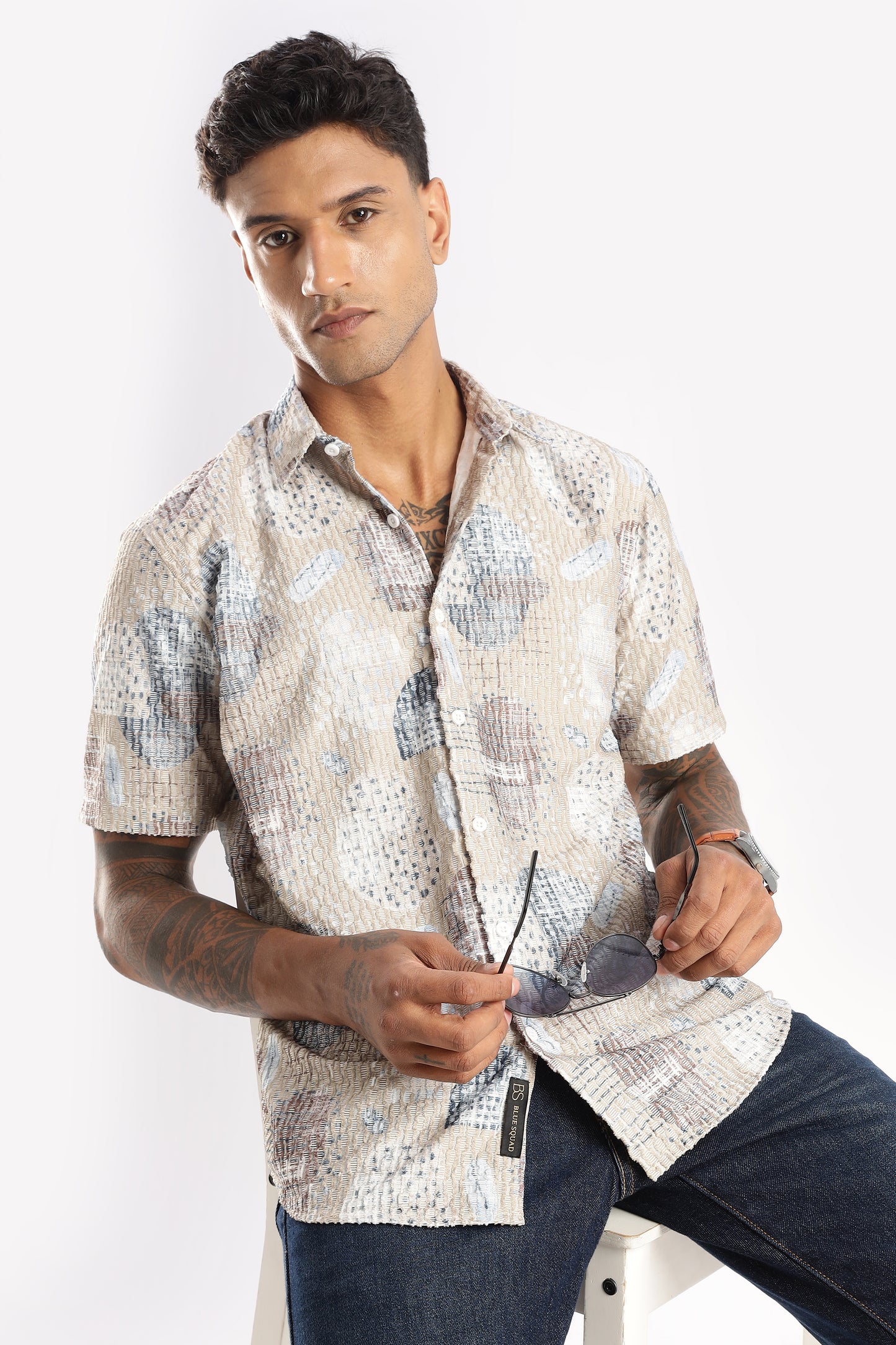 Men’s Seersucker-Texture Abstract Print Short-Sleeve Shirt – Sand & Sky