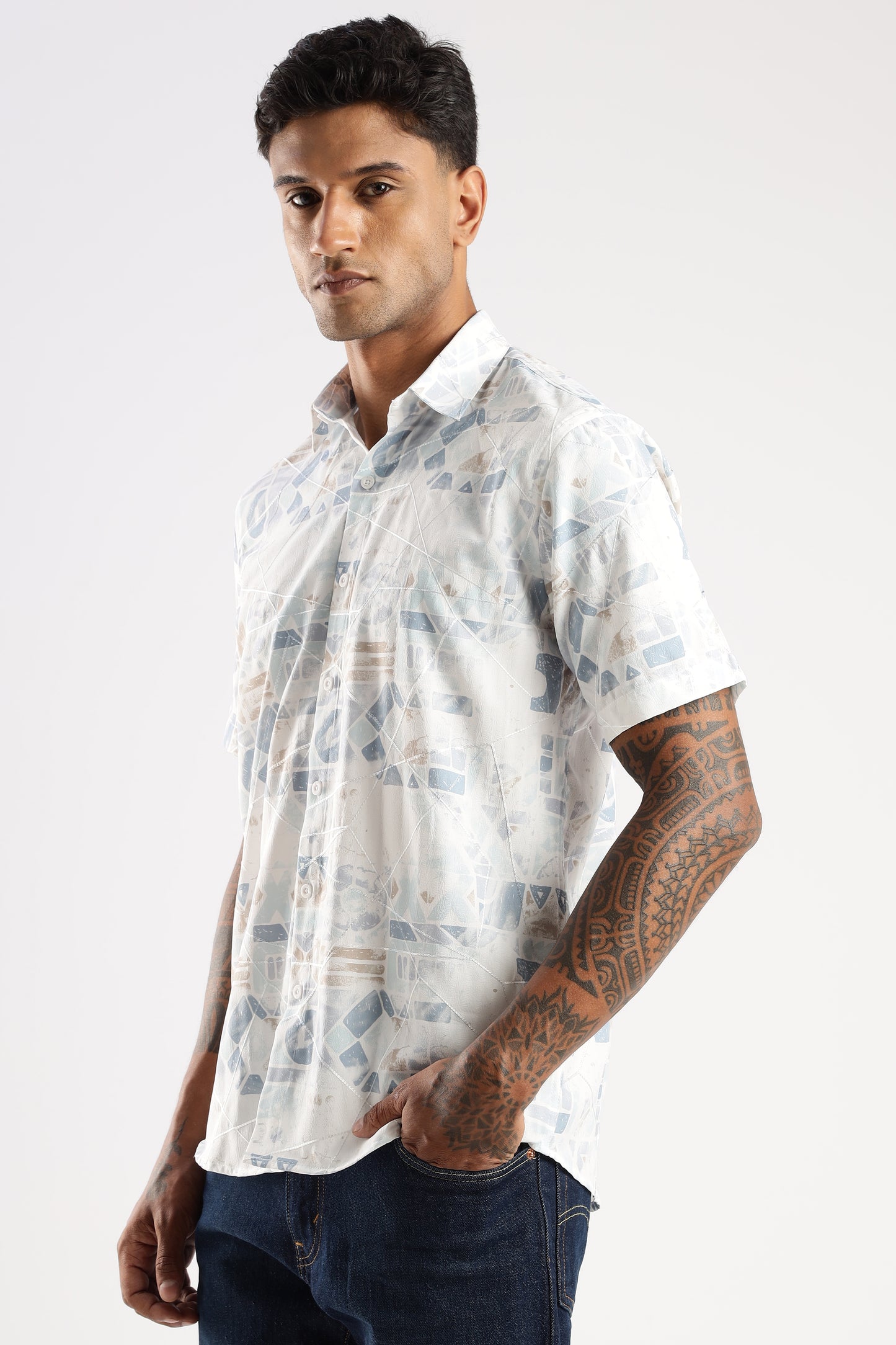 Men’s Pastel Geo Print Short-Sleeve Shirt – White & Ice Blue