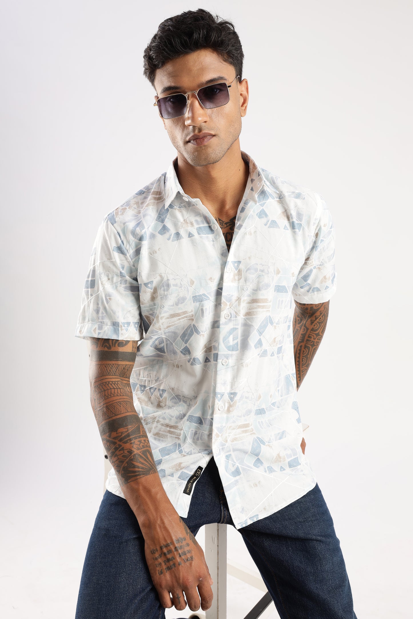 Men’s Pastel Geo Print Short-Sleeve Shirt – White & Ice Blue