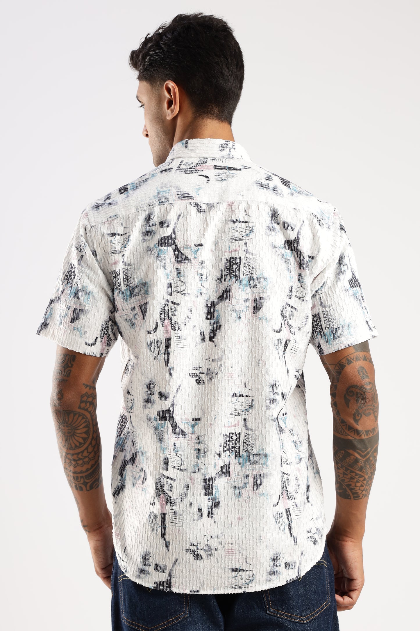 Men’s Seersucker-Texture Abstract Print Short-Sleeve Shirt – White/Teal