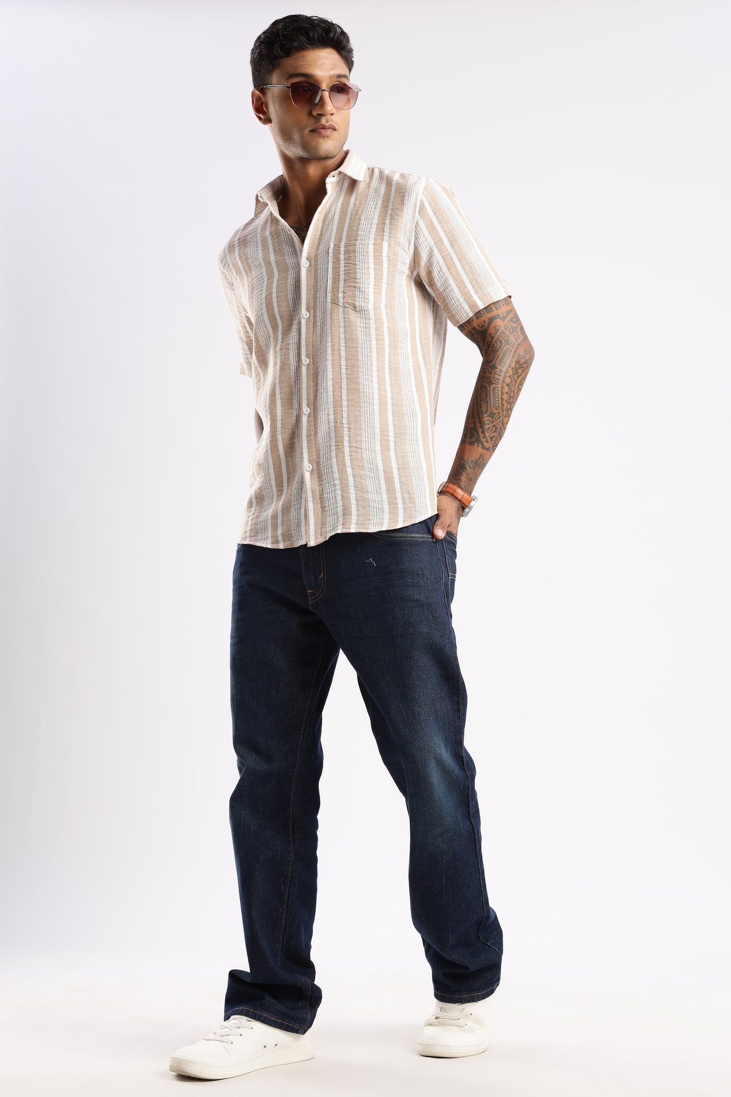 Men’s Linen-Look Vertical Stripe Short-Sleeve Shirt – Sand & White