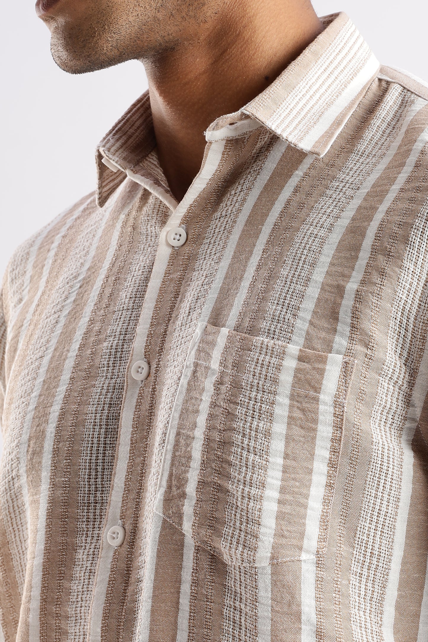 Men’s Linen-Look Vertical Stripe Short-Sleeve Shirt – Sand & White