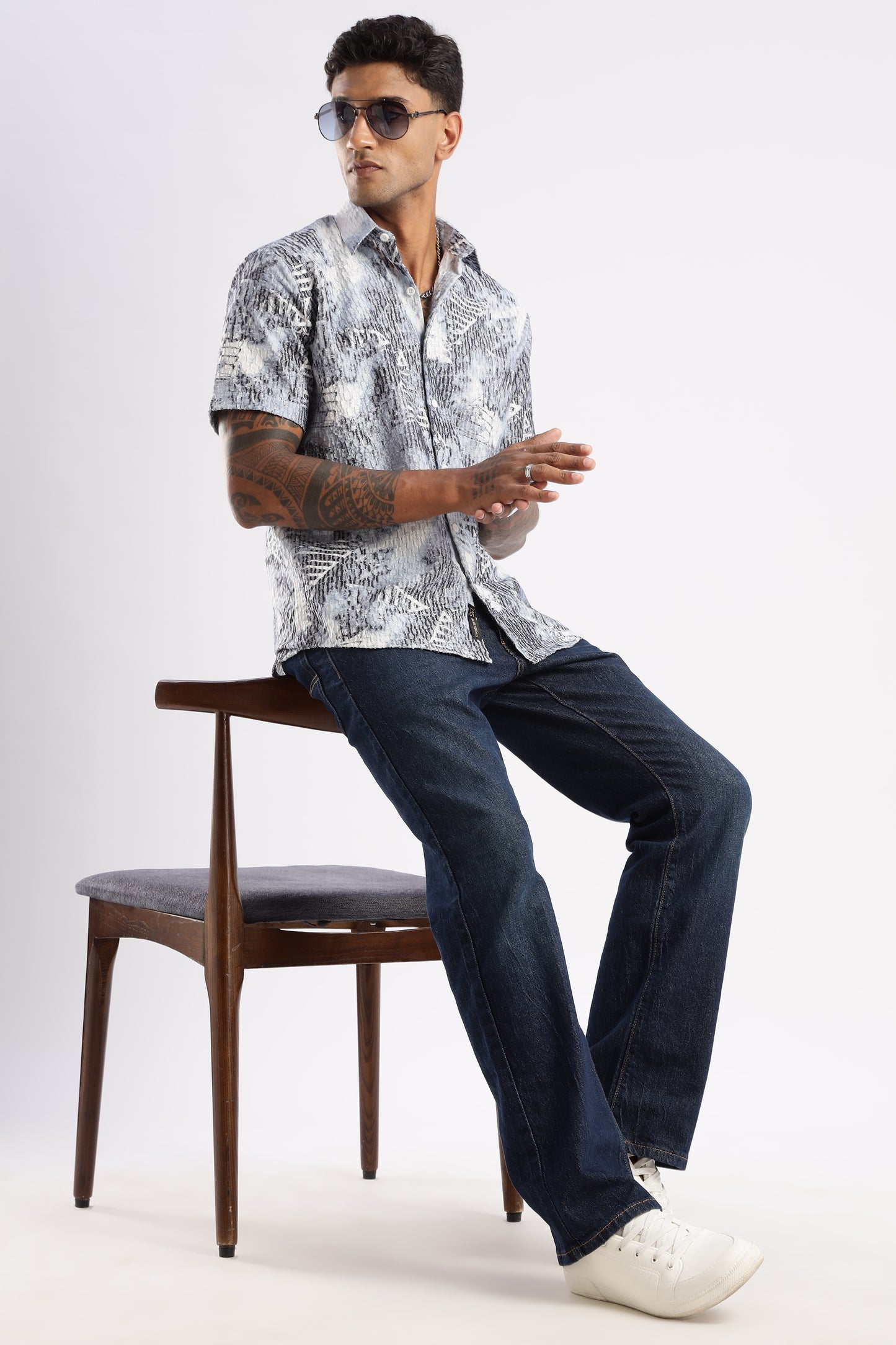 Men’s Monochrome Geo Brush Short-Sleeve Shirt – Charcoal/Grey