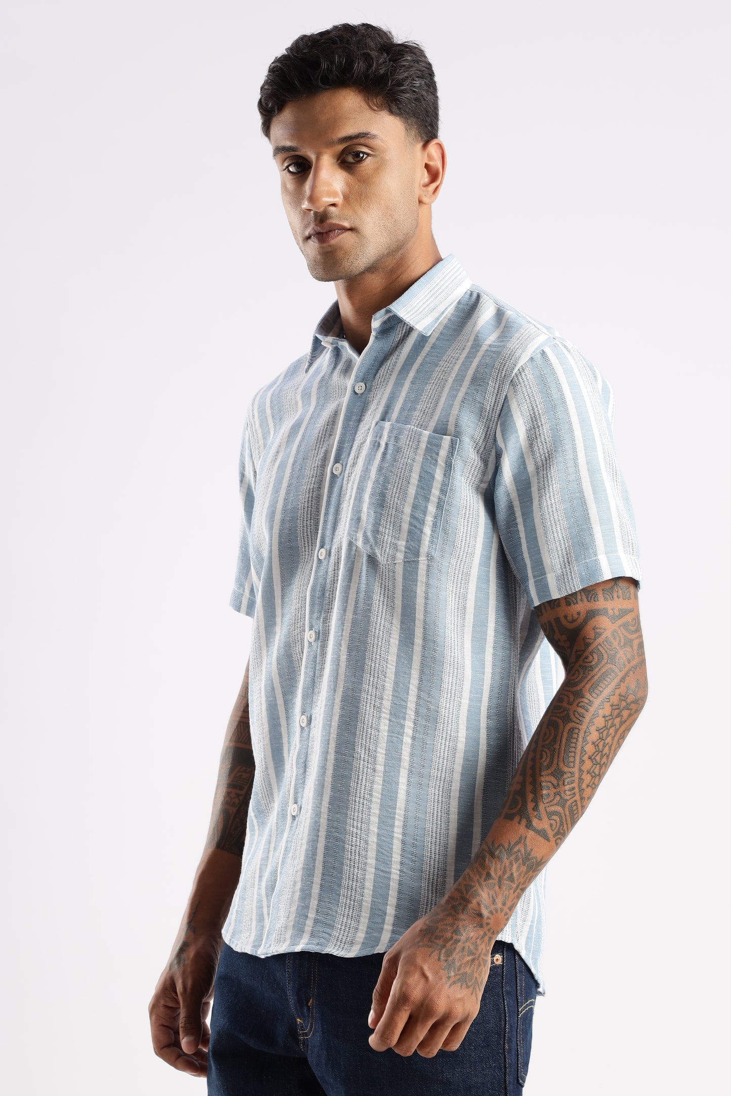 Men’s Linen-Look Vertical Stripe Short-Sleeve Shirt – Sky & White