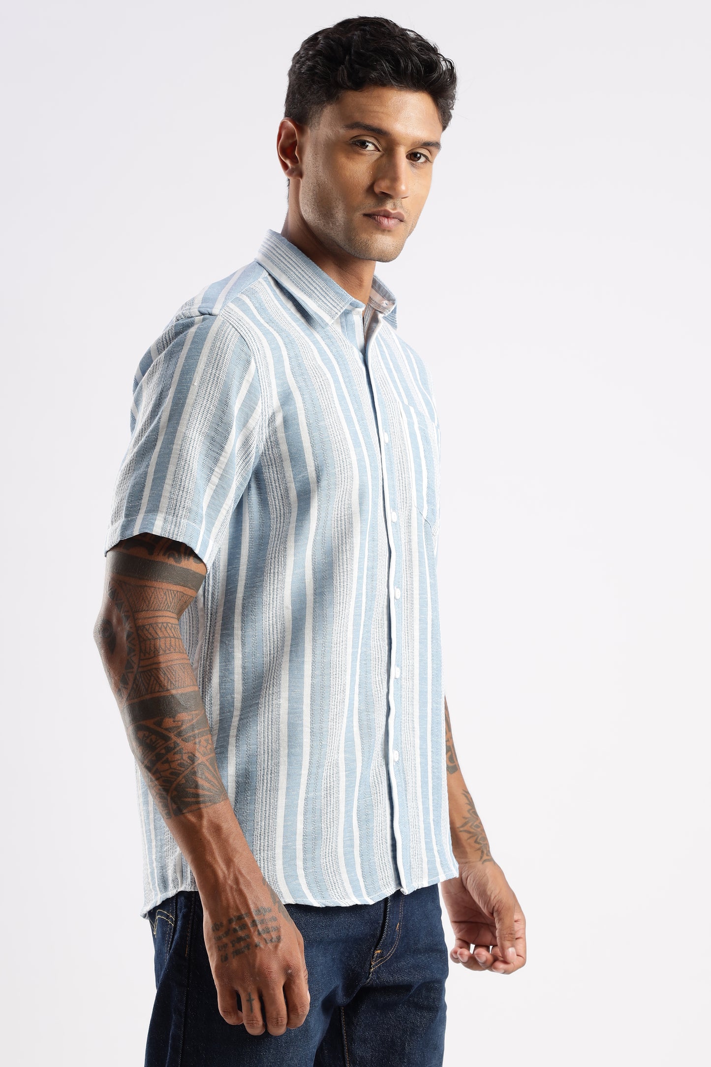 Men’s Linen-Look Vertical Stripe Short-Sleeve Shirt – Sky & White