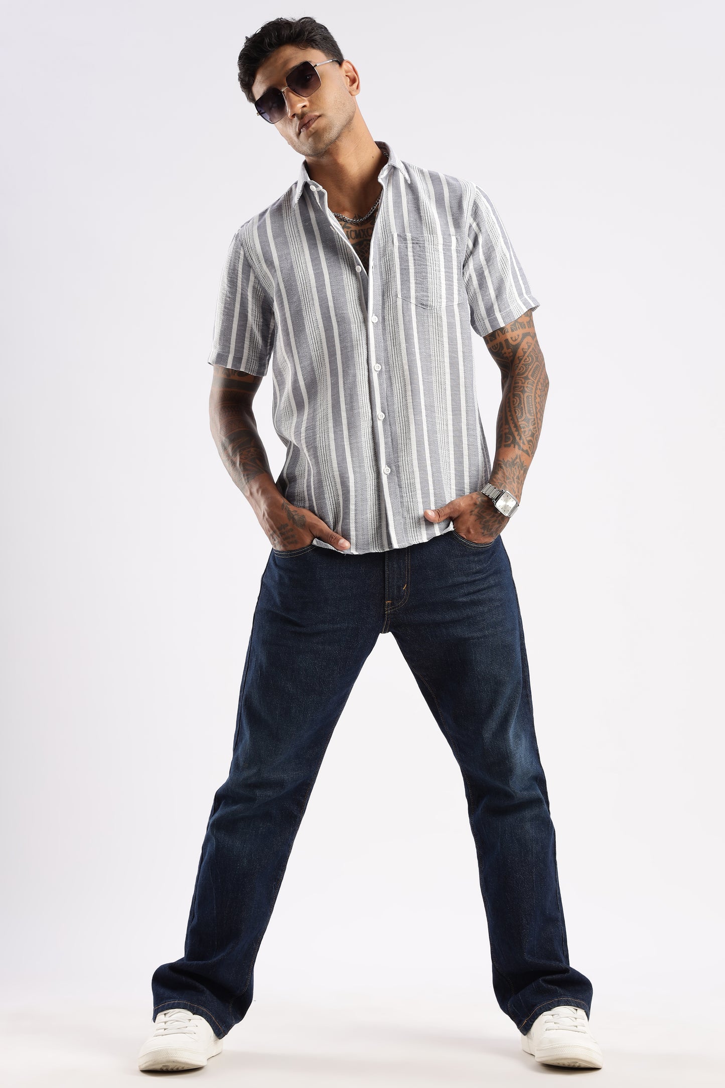 Men’s Linen-Look Vertical Stripe Short-Sleeve Shirt – Ash Grey & White