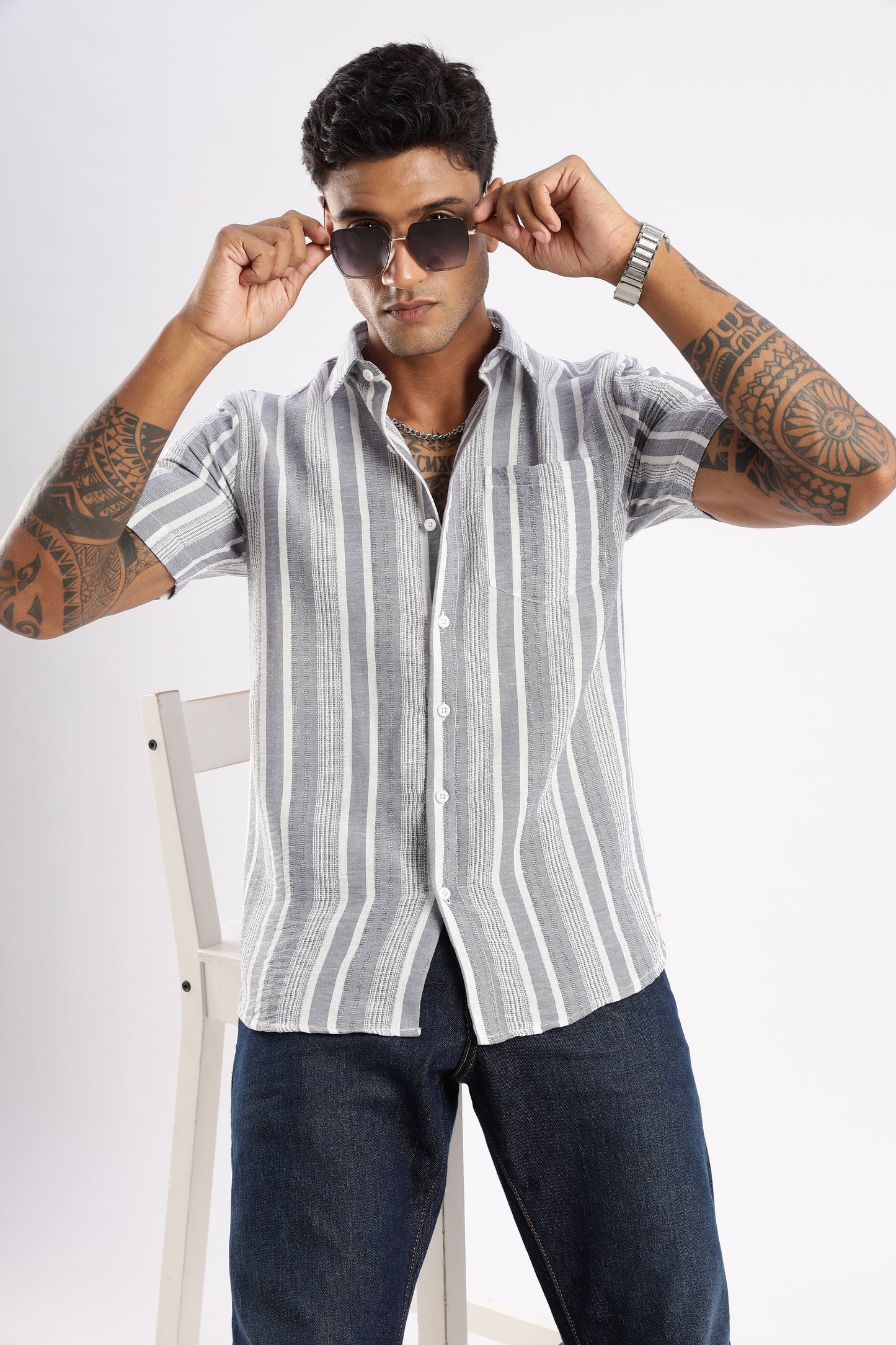 Men’s Linen-Look Vertical Stripe Short-Sleeve Shirt – Ash Grey & White