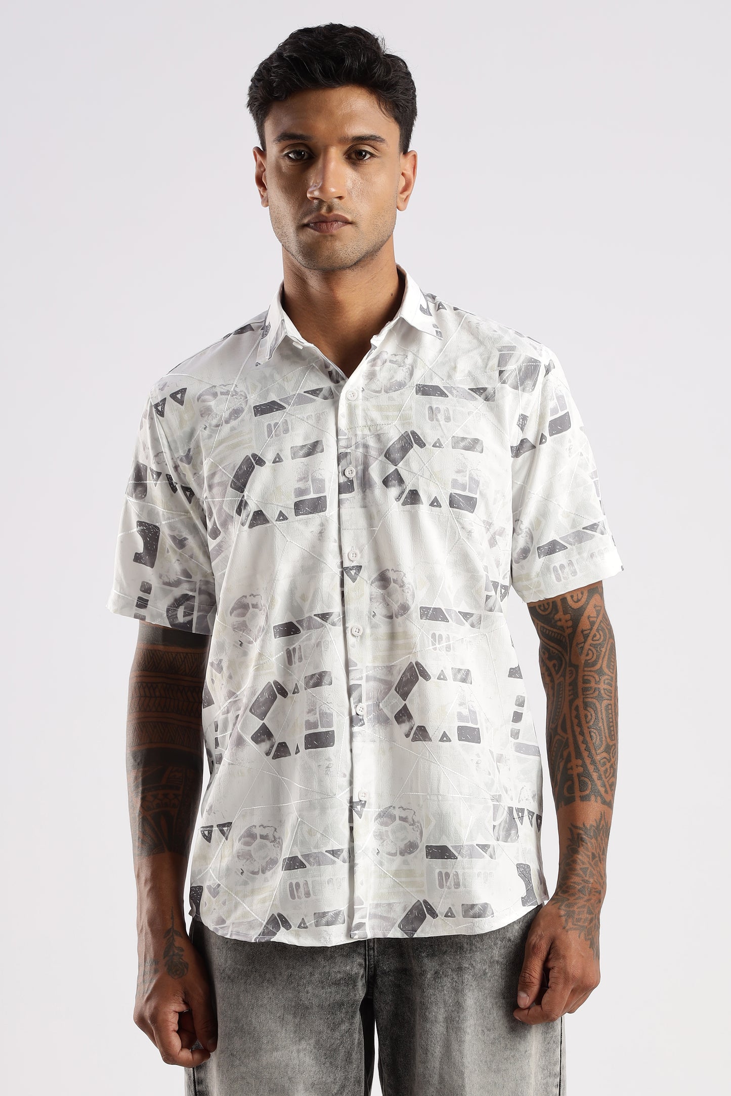 Men’s Monochrome Geo Print Short-Sleeve Shirt – White/Grey