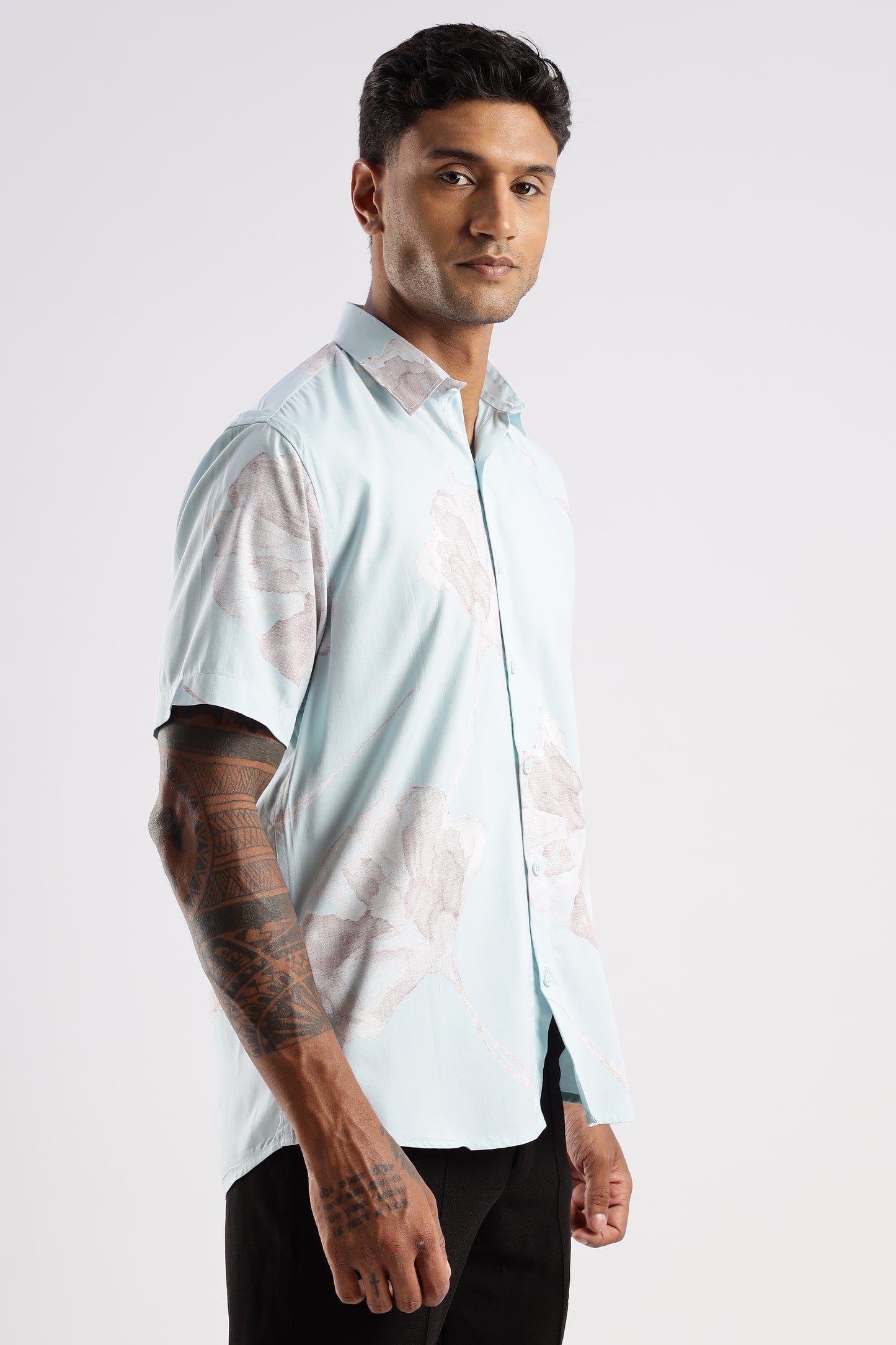 Men’s Shadow Floral Placement Print Short-Sleeve Shirt – Ice Mint