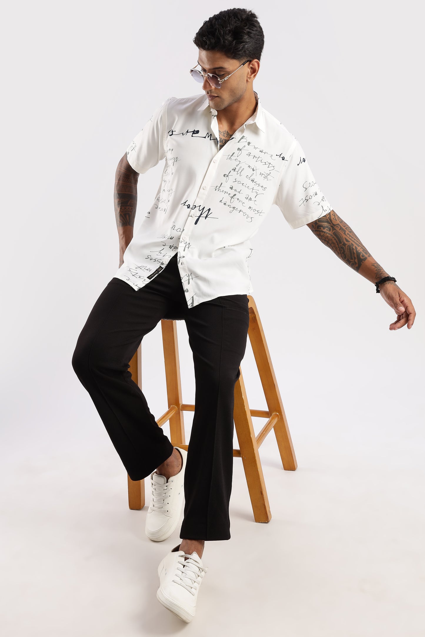 Men’s Urban Calligraphy Button-Down – Short Sleeves