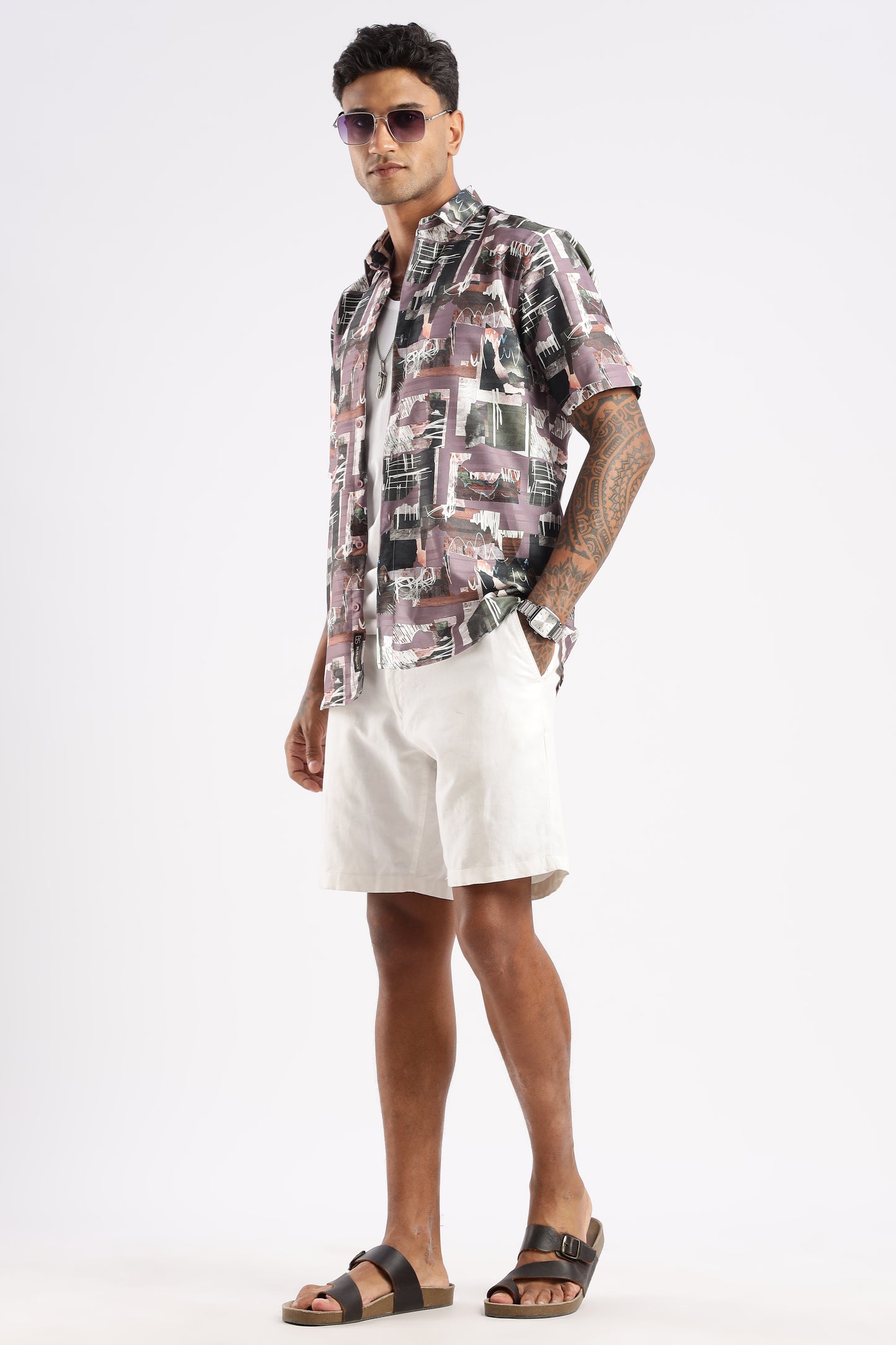 Men’s Urban Photo-Collage Print Short-Sleeve Shirt – Mauve/Olive