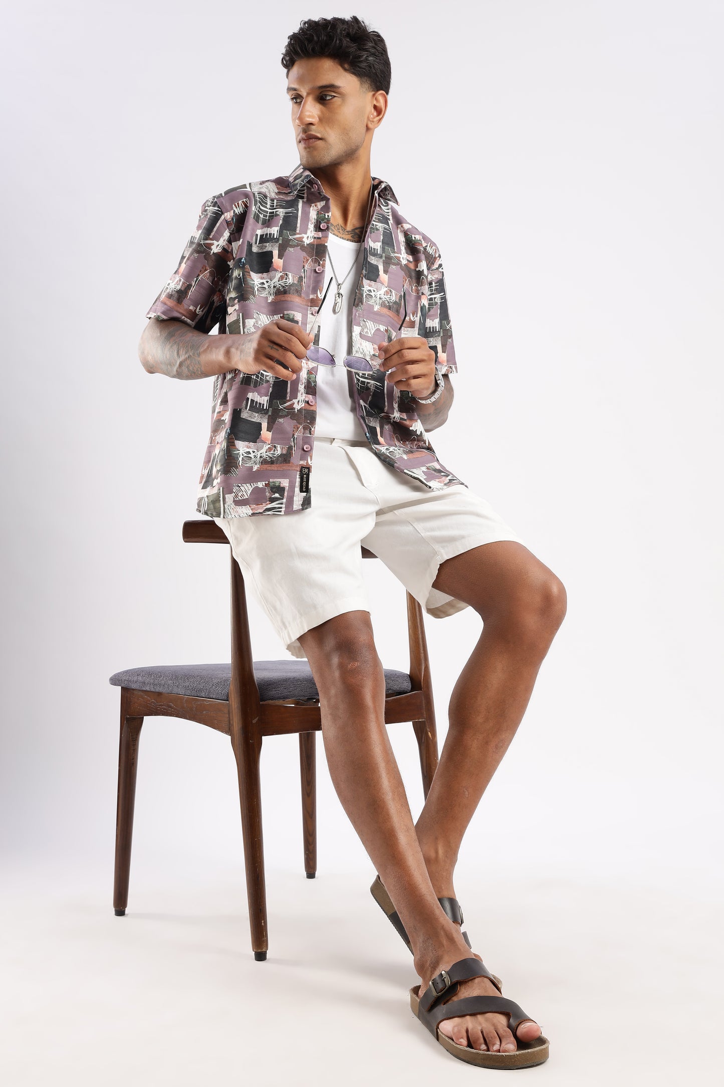 Men’s Urban Photo-Collage Print Short-Sleeve Shirt – Mauve/Olive