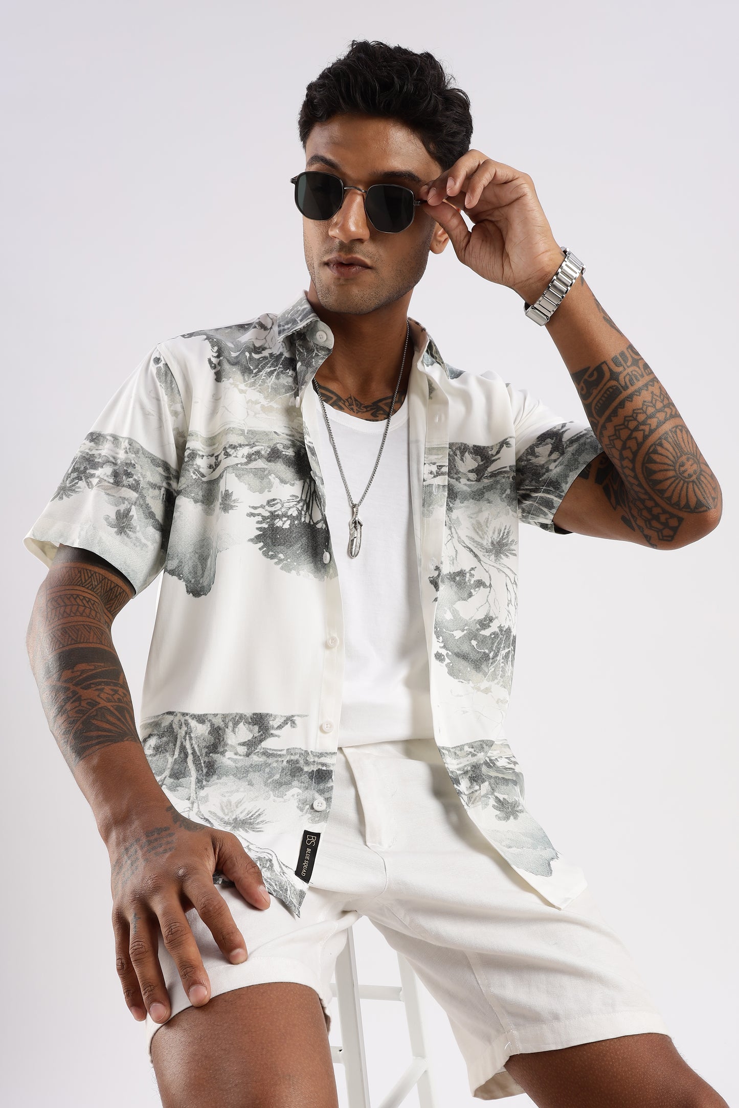 Men’s Painterly Horizon Print Button-Down – Short Sleeves