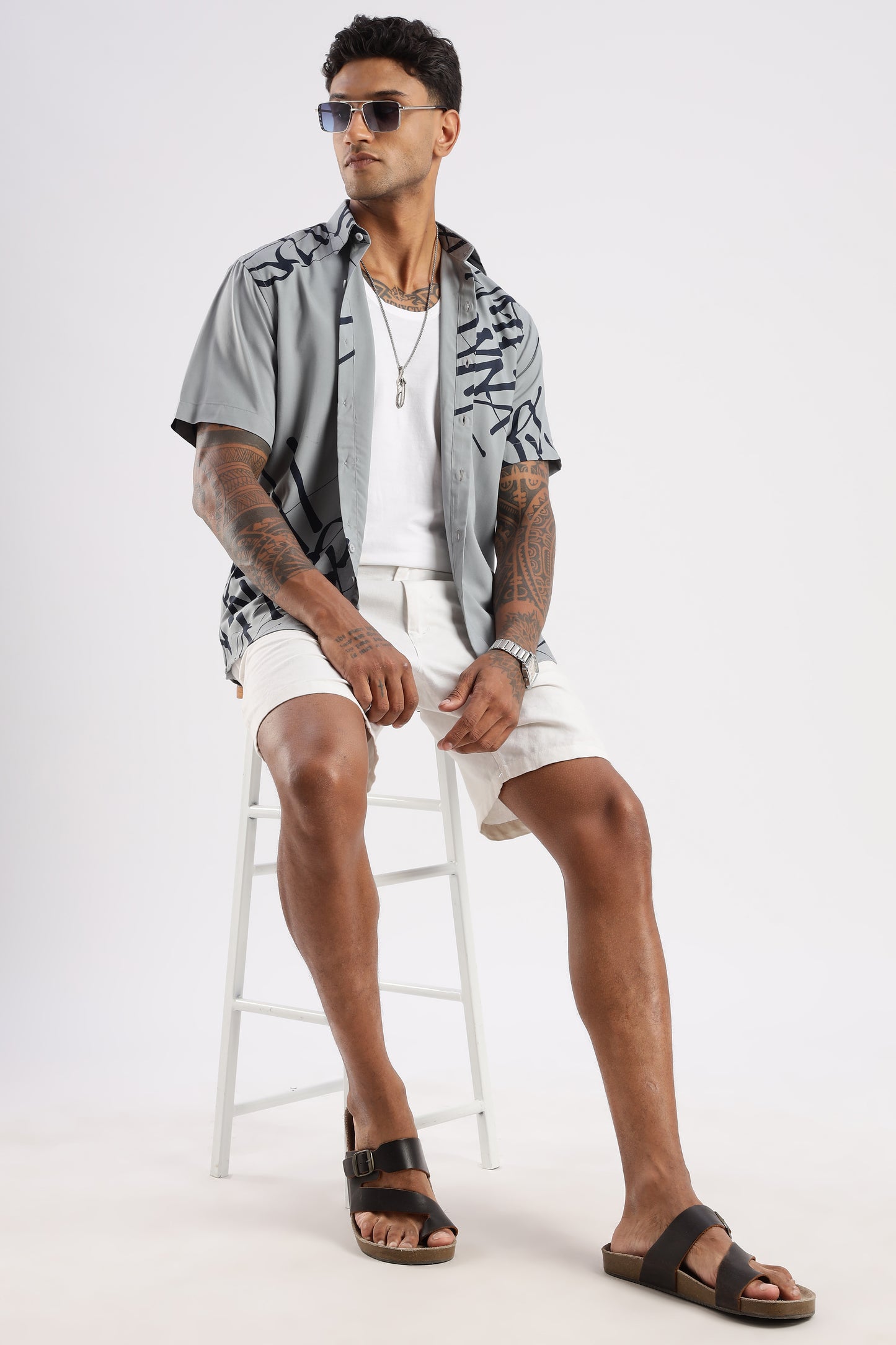 Men’s Graffiti Placement Print Short-Sleeve Shirt – Ash Grey/Navy