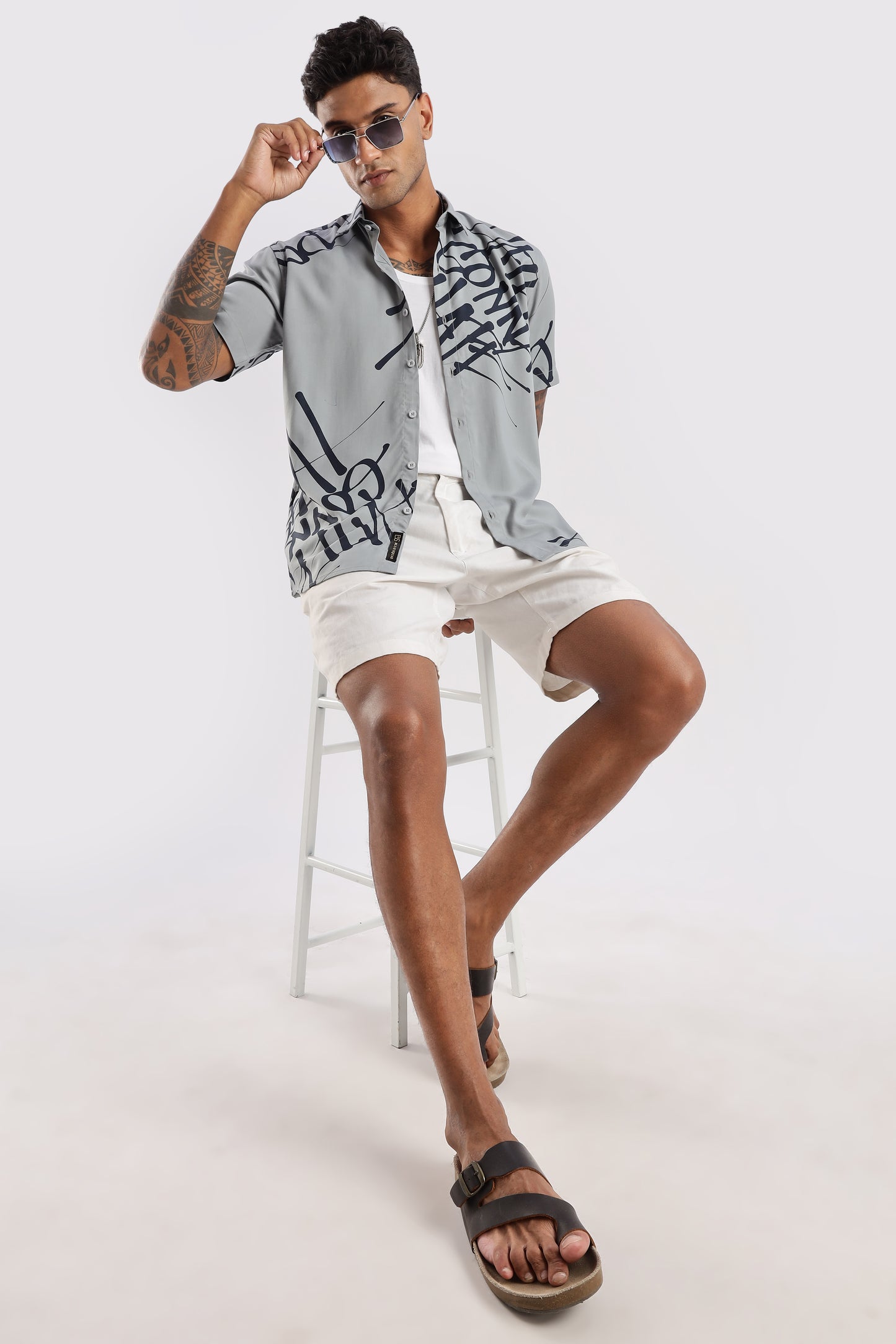 Men’s Graffiti Placement Print Short-Sleeve Shirt – Ash Grey/Navy