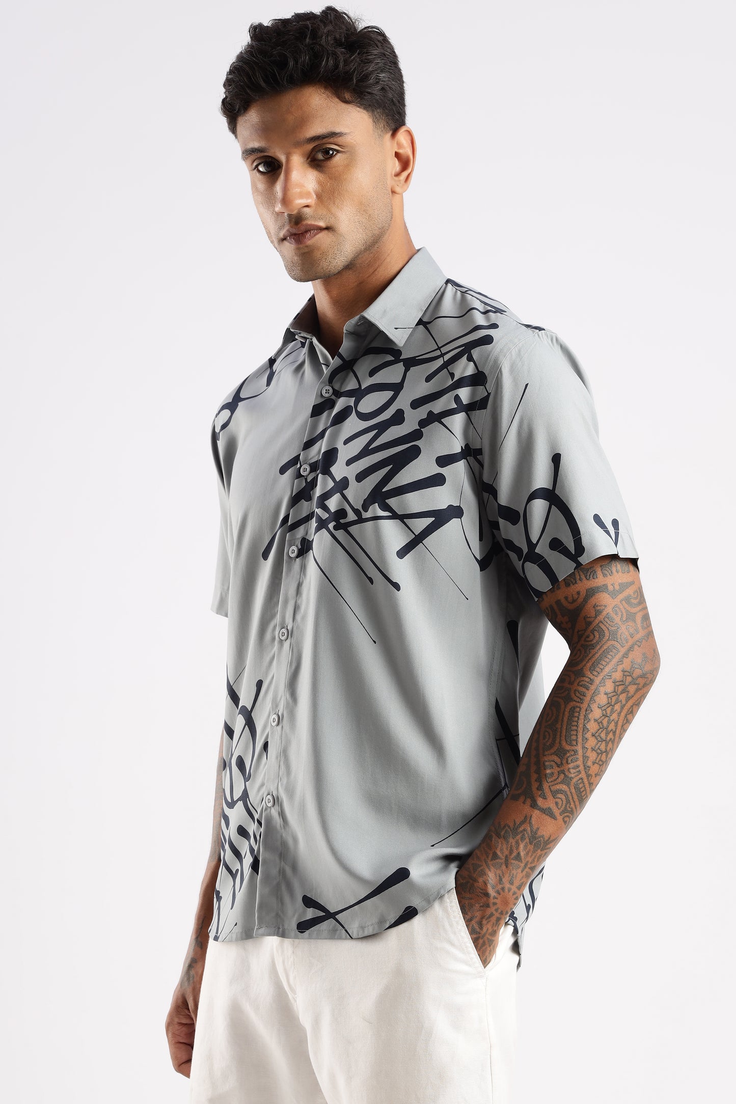 Men’s Graffiti Placement Print Short-Sleeve Shirt – Ash Grey/Navy