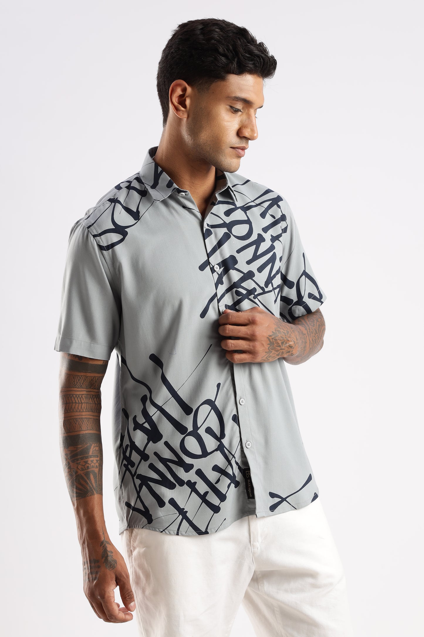 Men’s Graffiti Placement Print Short-Sleeve Shirt – Ash Grey/Navy