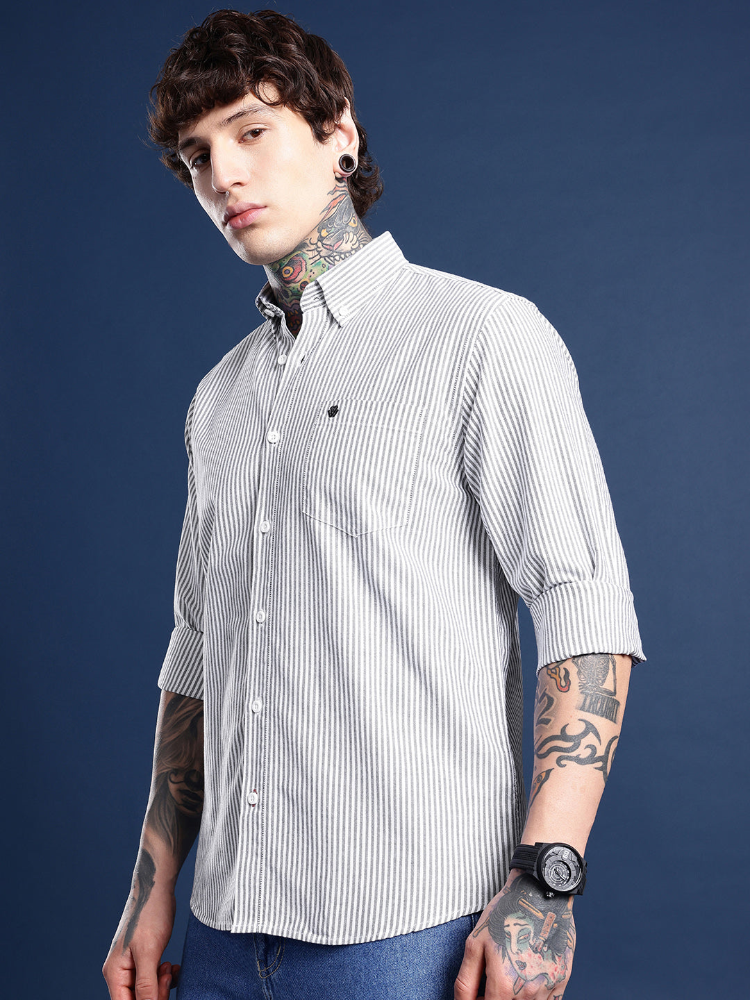 White & Charcoal Vertical-Stripe Oxford Shirt – Button-Down Collar
