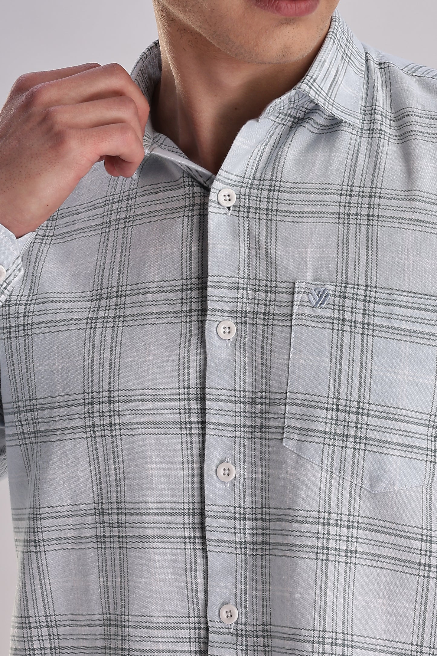 Men’s Plaid Long-Sleeve Shirt – Light Blue & Grey