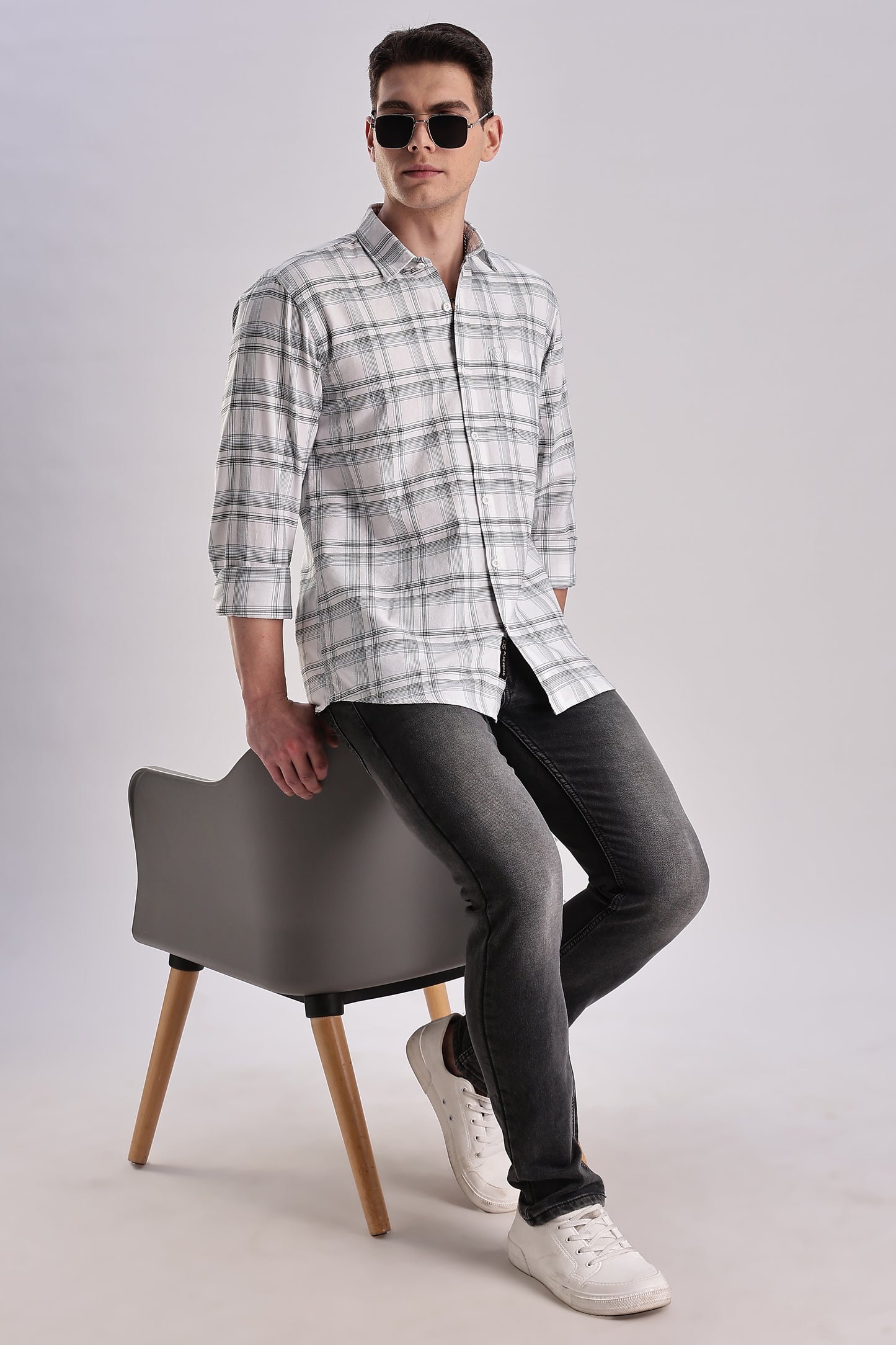 Men’s Plaid Long-Sleeve Shirt – White/Grey & Forest Check