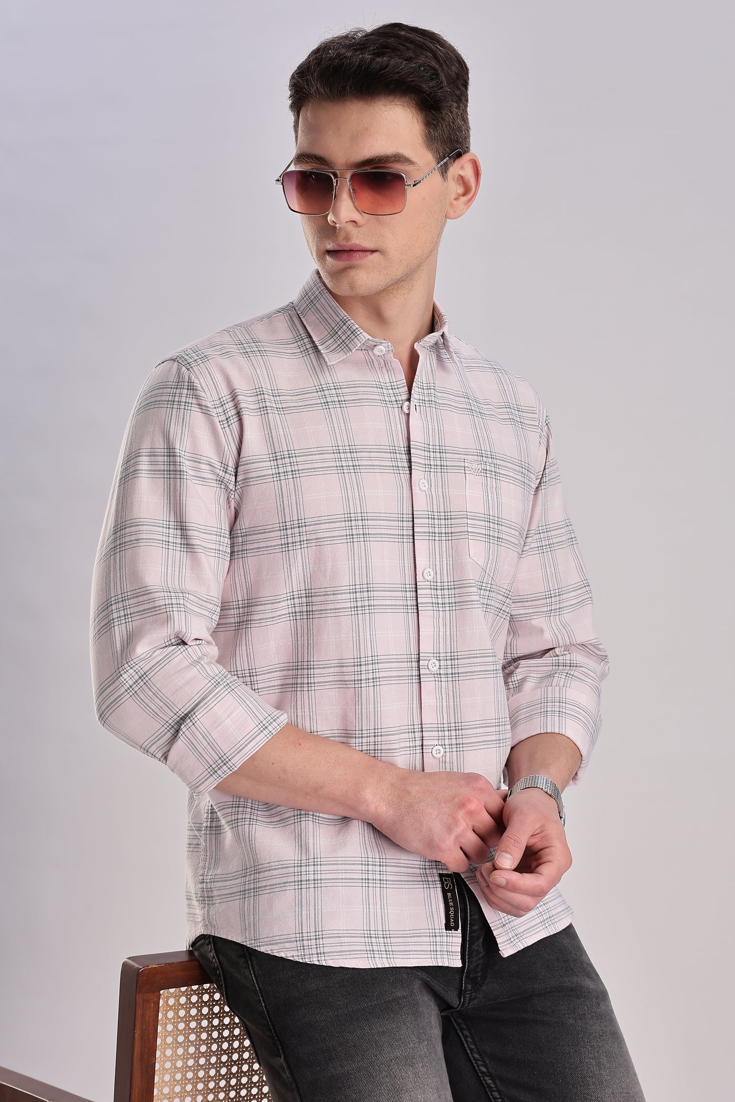 Men’s Plaid Long-Sleeve Shirt – Soft Pink & Grey