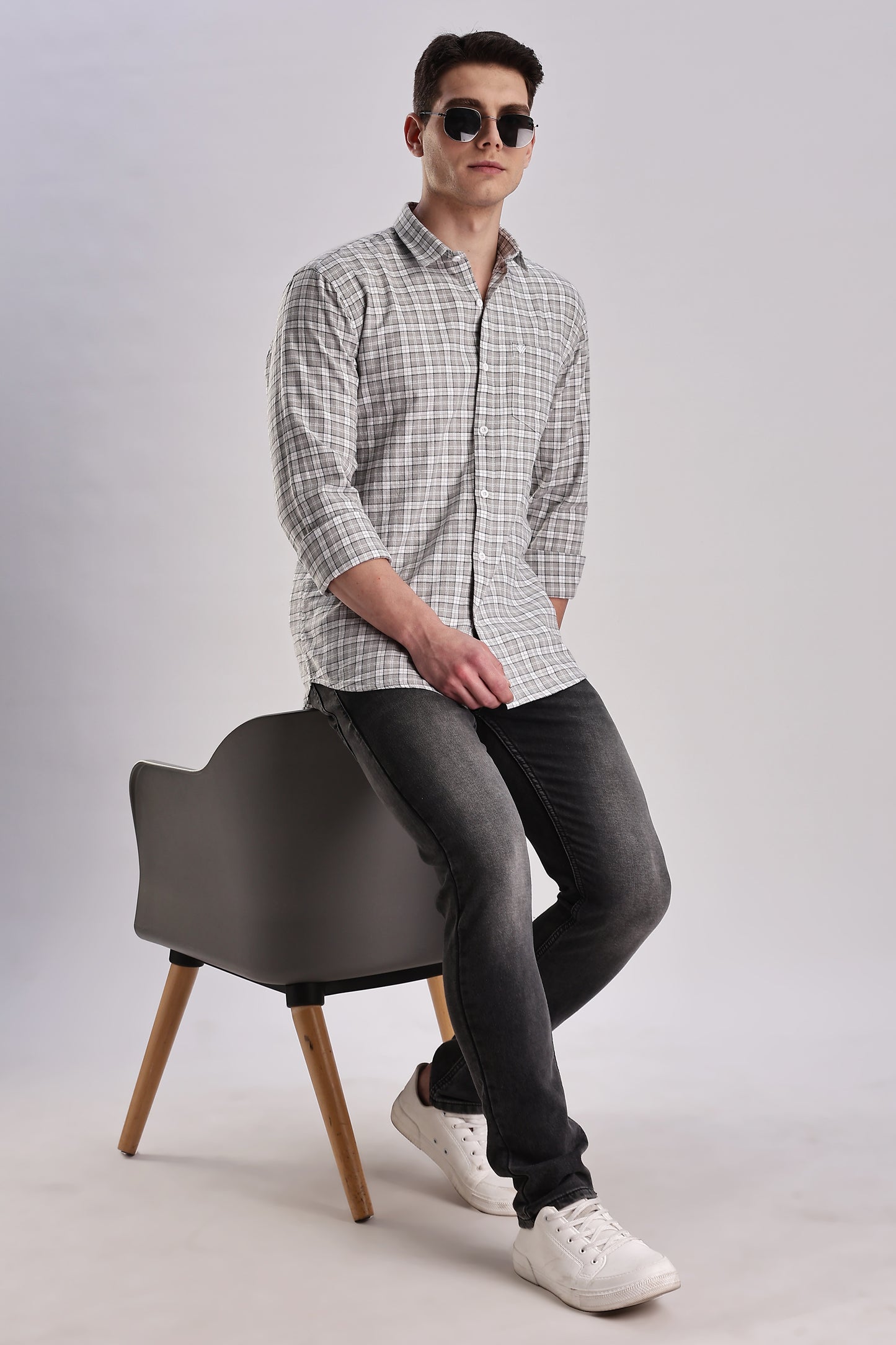 Men’s Plaid Long-Sleeve Shirt – Grey/Charcoal