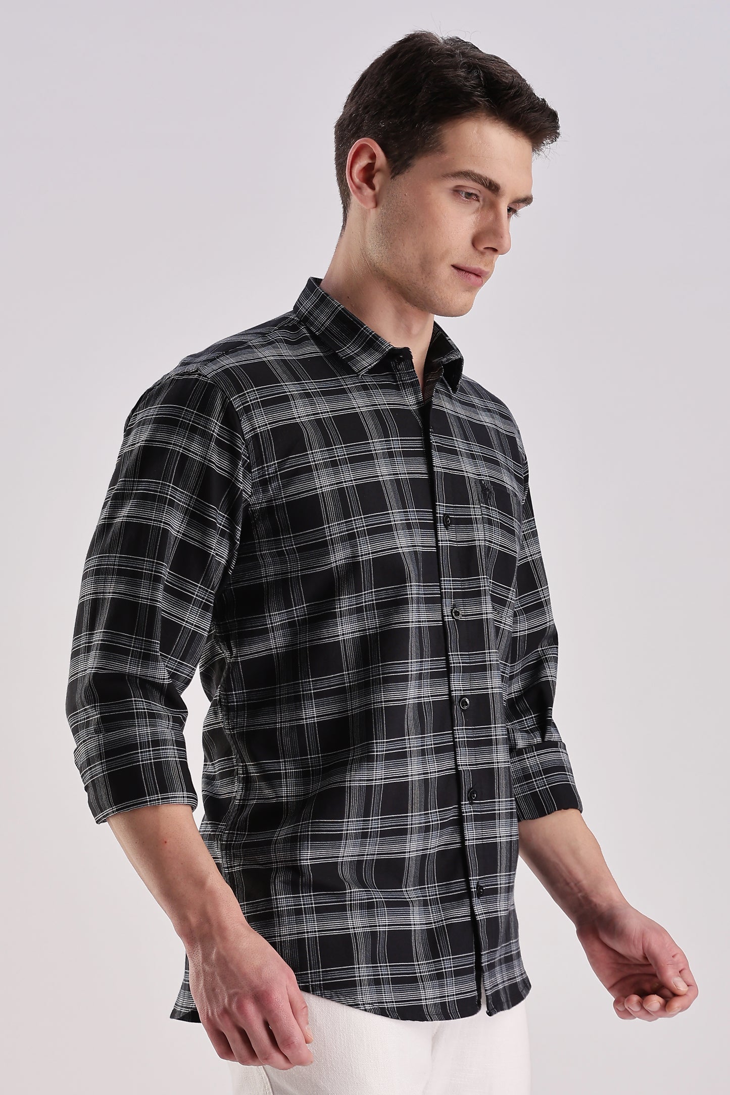 Men’s Brushed Plaid Long-Sleeve Shirt – Black & White Grid