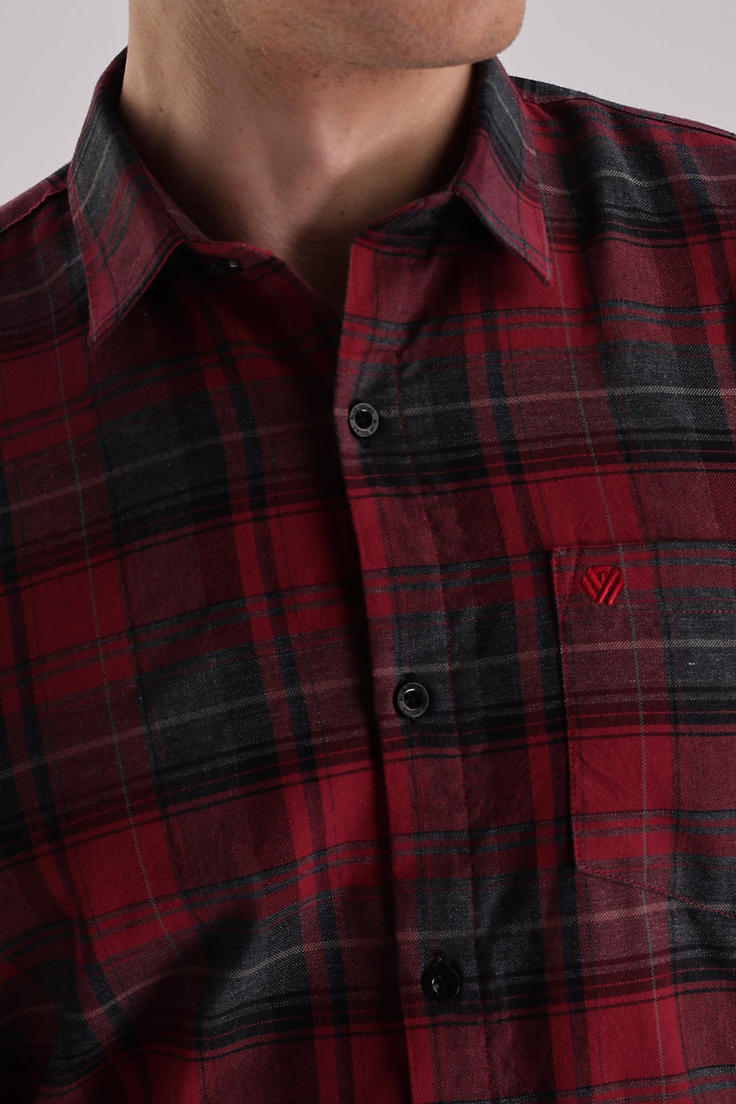 Men’s Brushed Plaid Long-Sleeve Shirt – Red & Charcoal