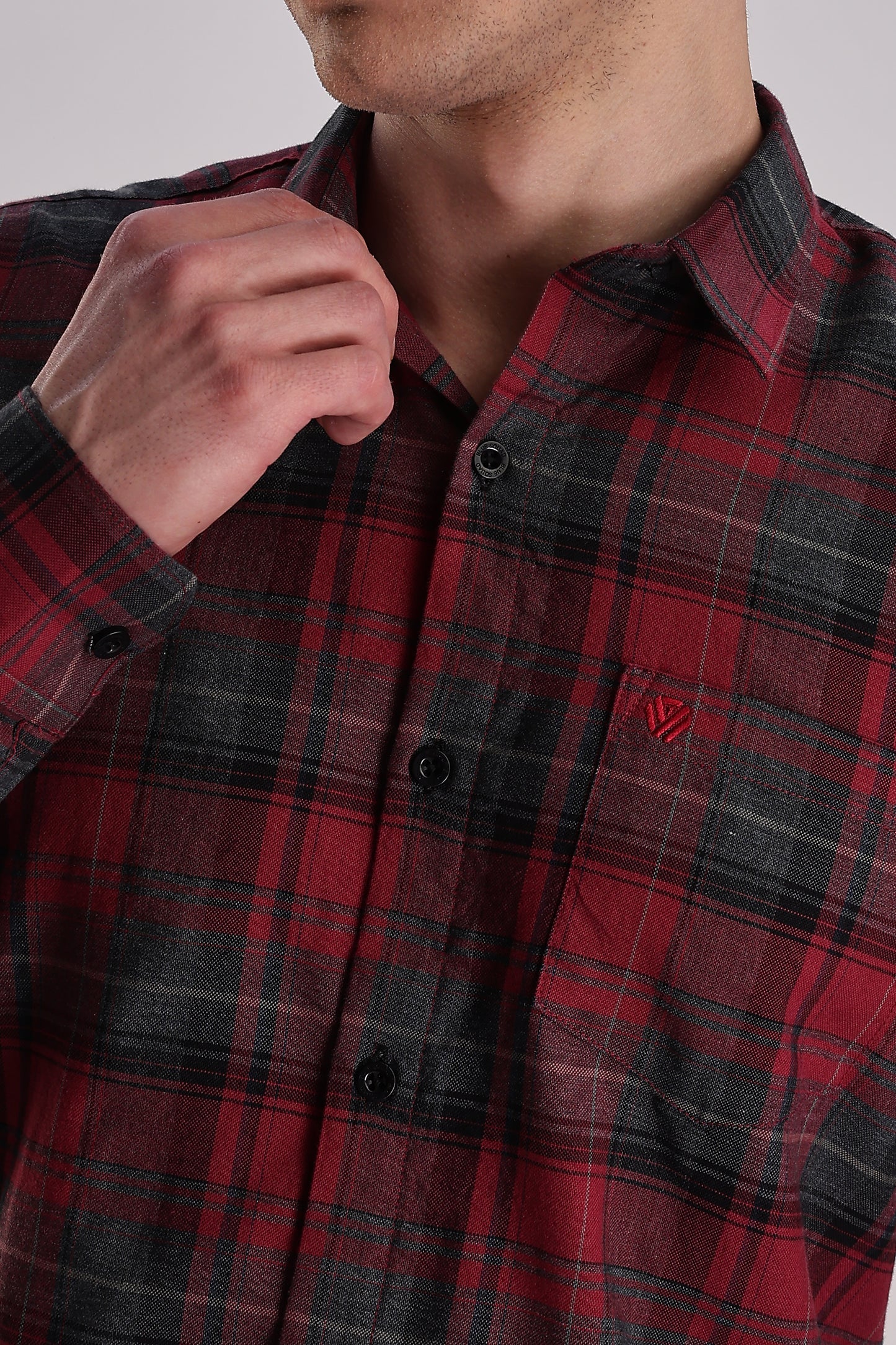 Men’s Brushed Plaid Long-Sleeve Shirt – Red & Charcoal