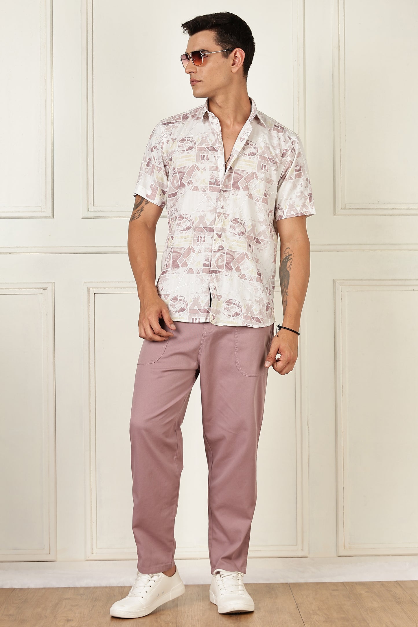 Men’s Pastel Geo Print Short-Sleeve Shirt – White/Mauve