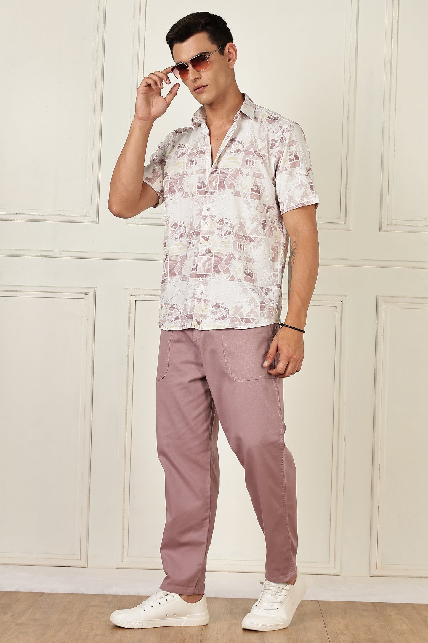 Men’s Pastel Geo Print Short-Sleeve Shirt – White/Mauve