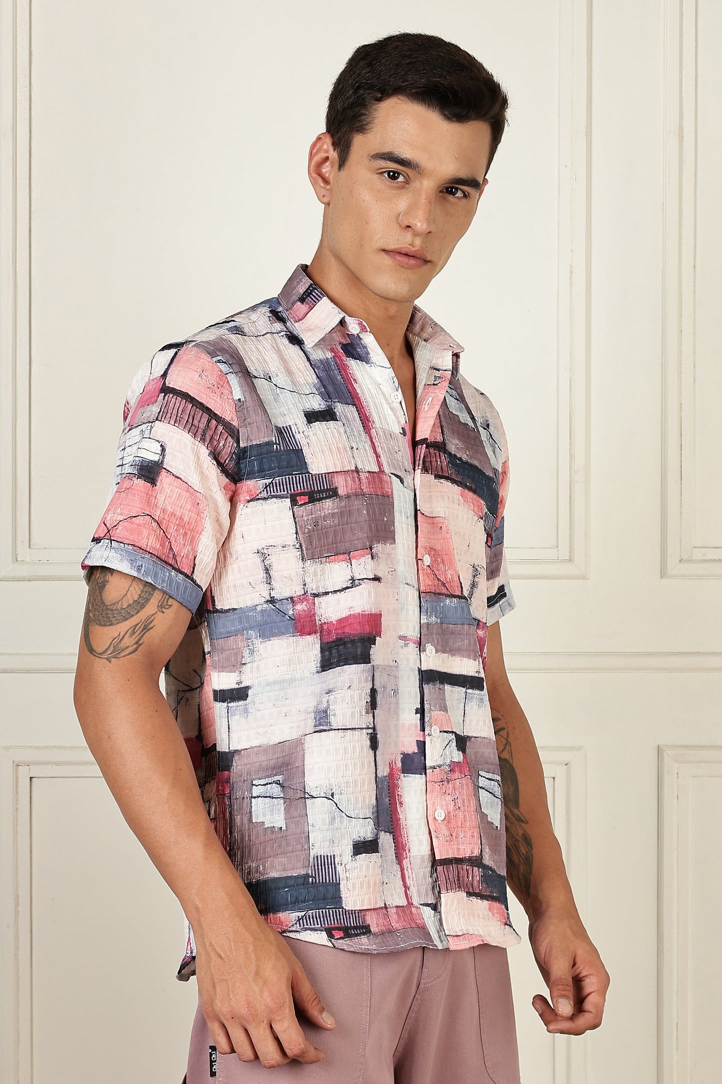 Men’s Painterly Block Print Short-Sleeve Shirt – Blush & Navy