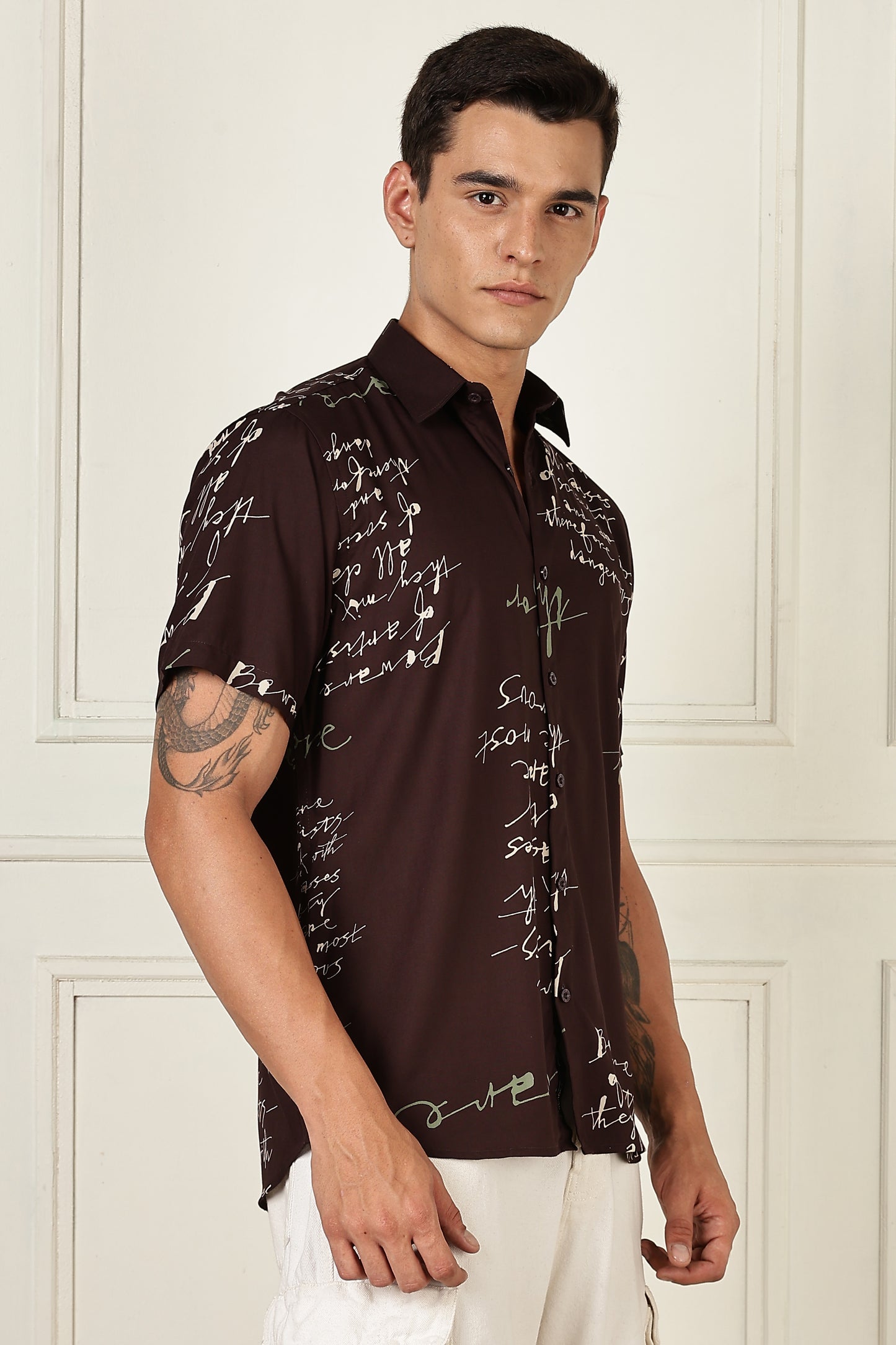 Men’s Handwritten Script Print Short-Sleeve Shirt – Burgundy/Sage