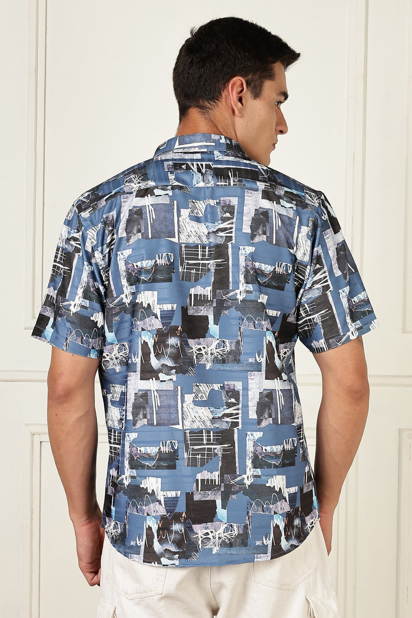 Men’s Urban Photo-Collage Print Short-Sleeve Shirt – Indigo/Black