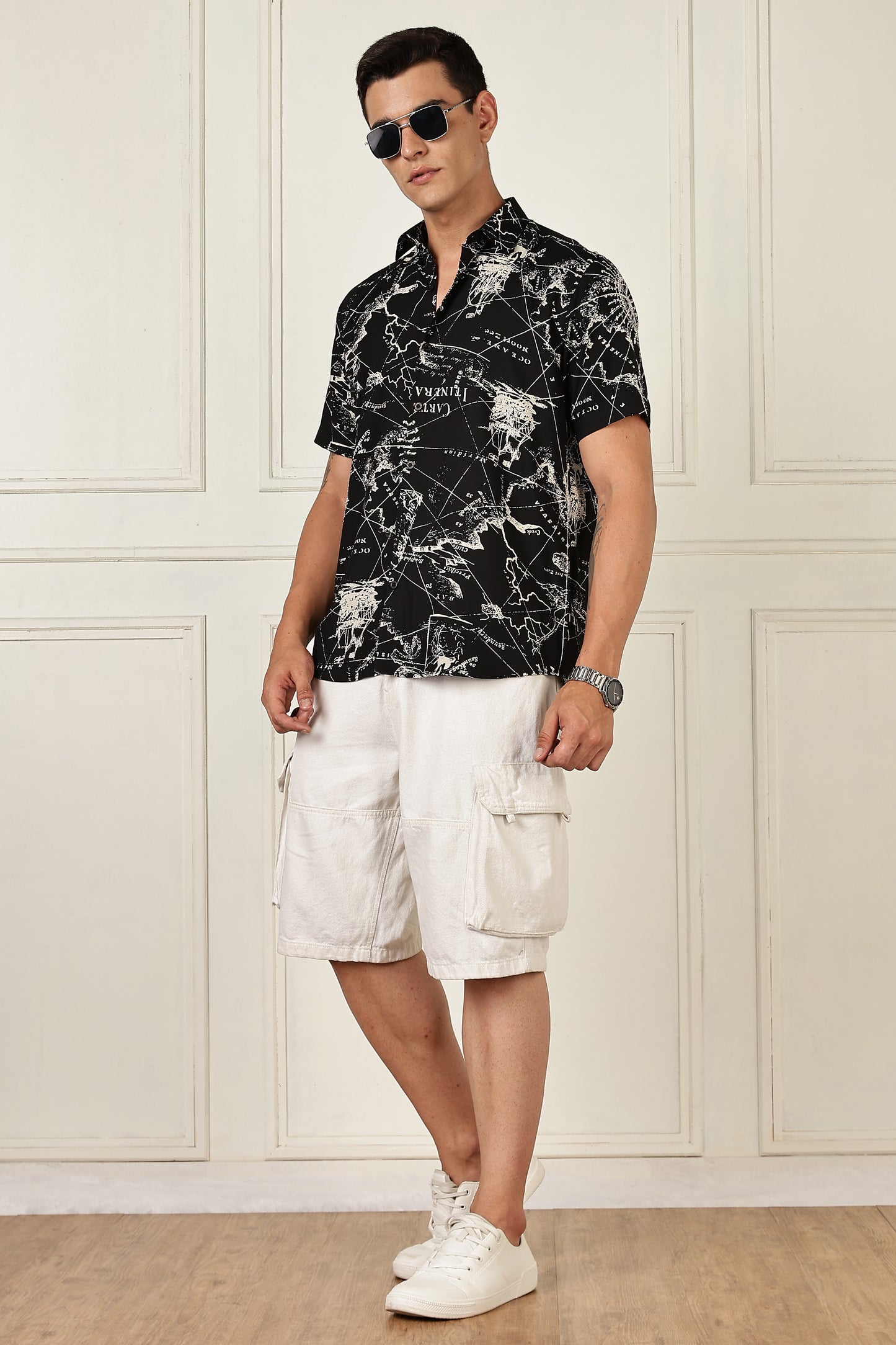 Men’s Vintage Map Print Short-Sleeve Shirt – Black/Ivory