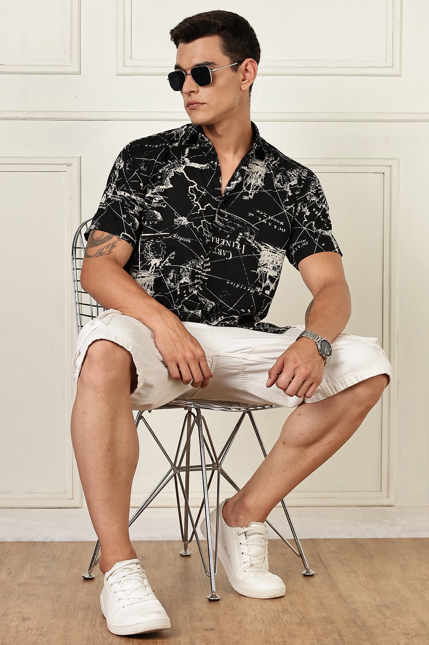 Men’s Vintage Map Print Short-Sleeve Shirt – Black/Ivory