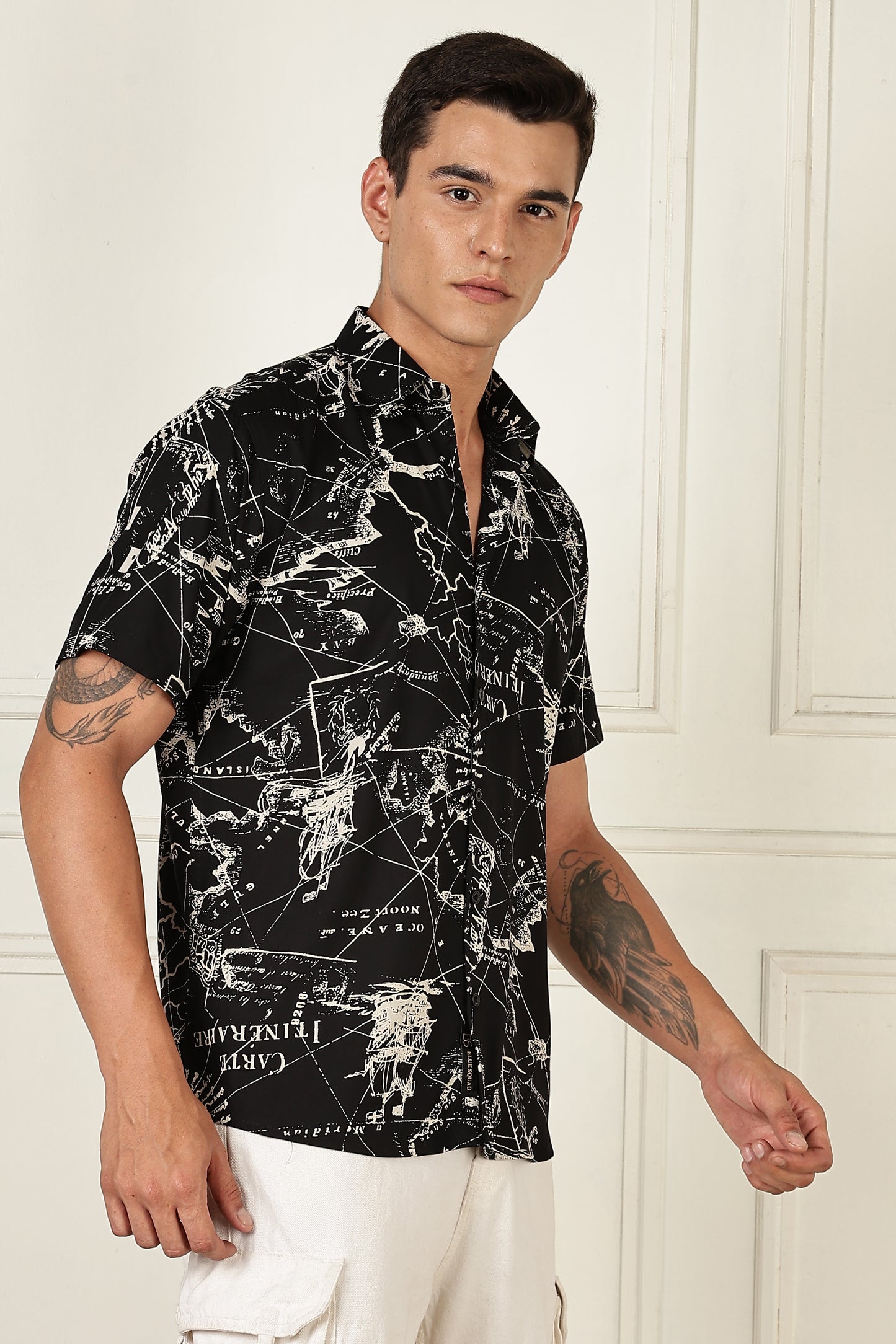 Men’s Vintage Map Print Short-Sleeve Shirt – Black/Ivory