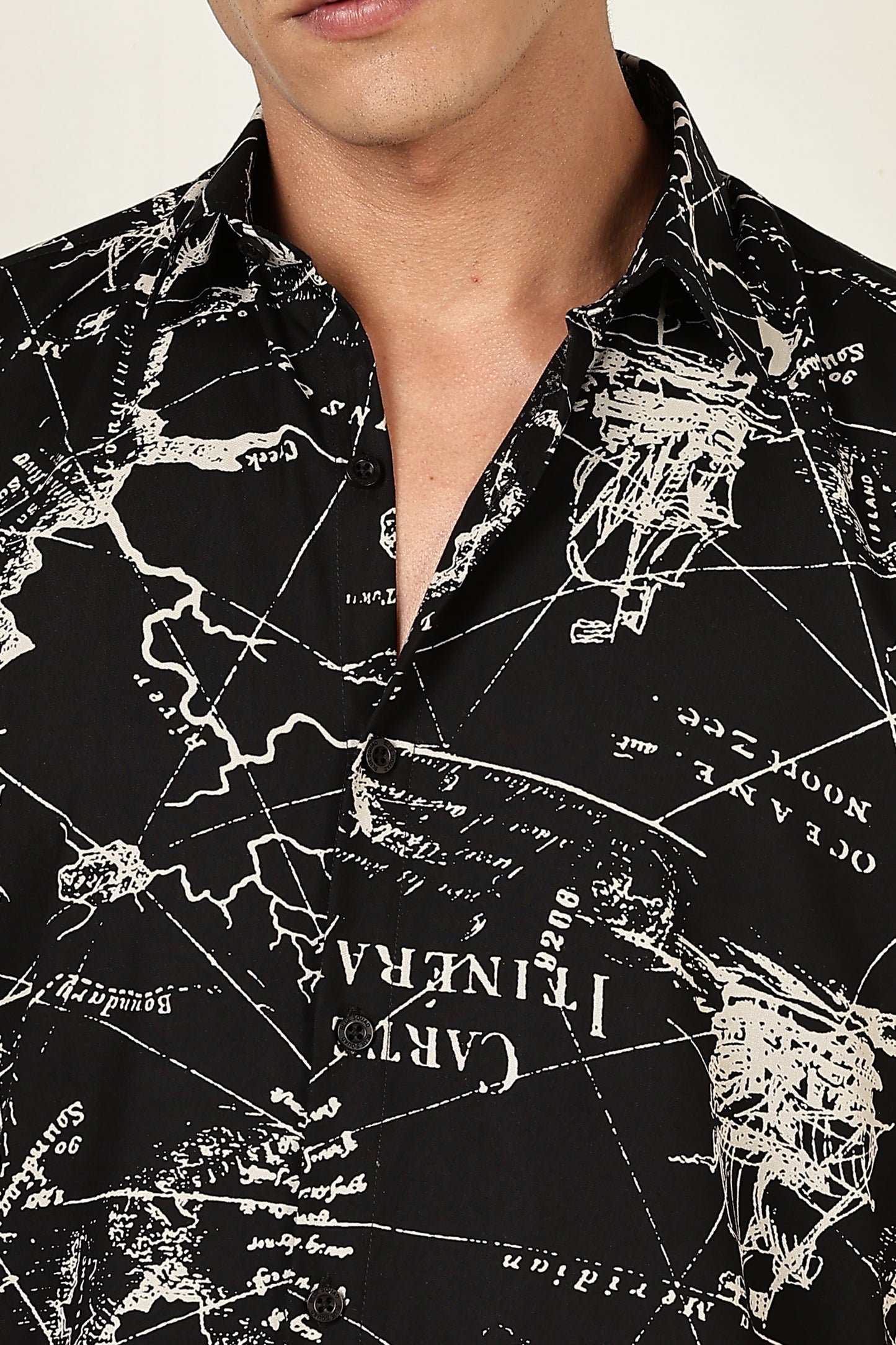 Men’s Vintage Map Print Short-Sleeve Shirt – Black/Ivory