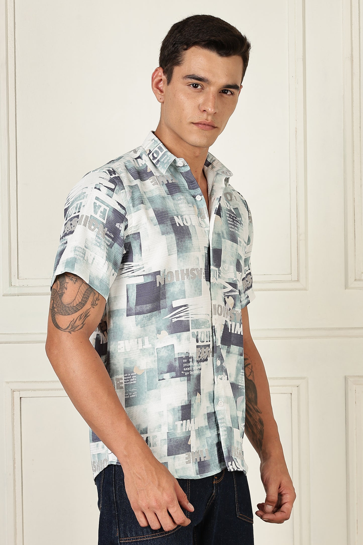 Men’s Typography Collage Print Short-Sleeve Shirt – Seafoam/Slate